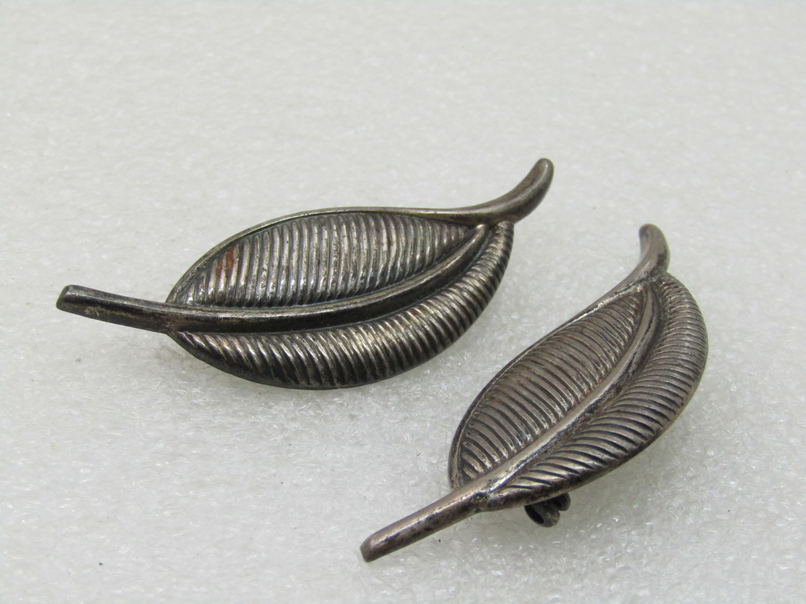 Vintage Jewelart Sterling Pair of Leaf Brooches, 2" by 3/4", 1960's - 4