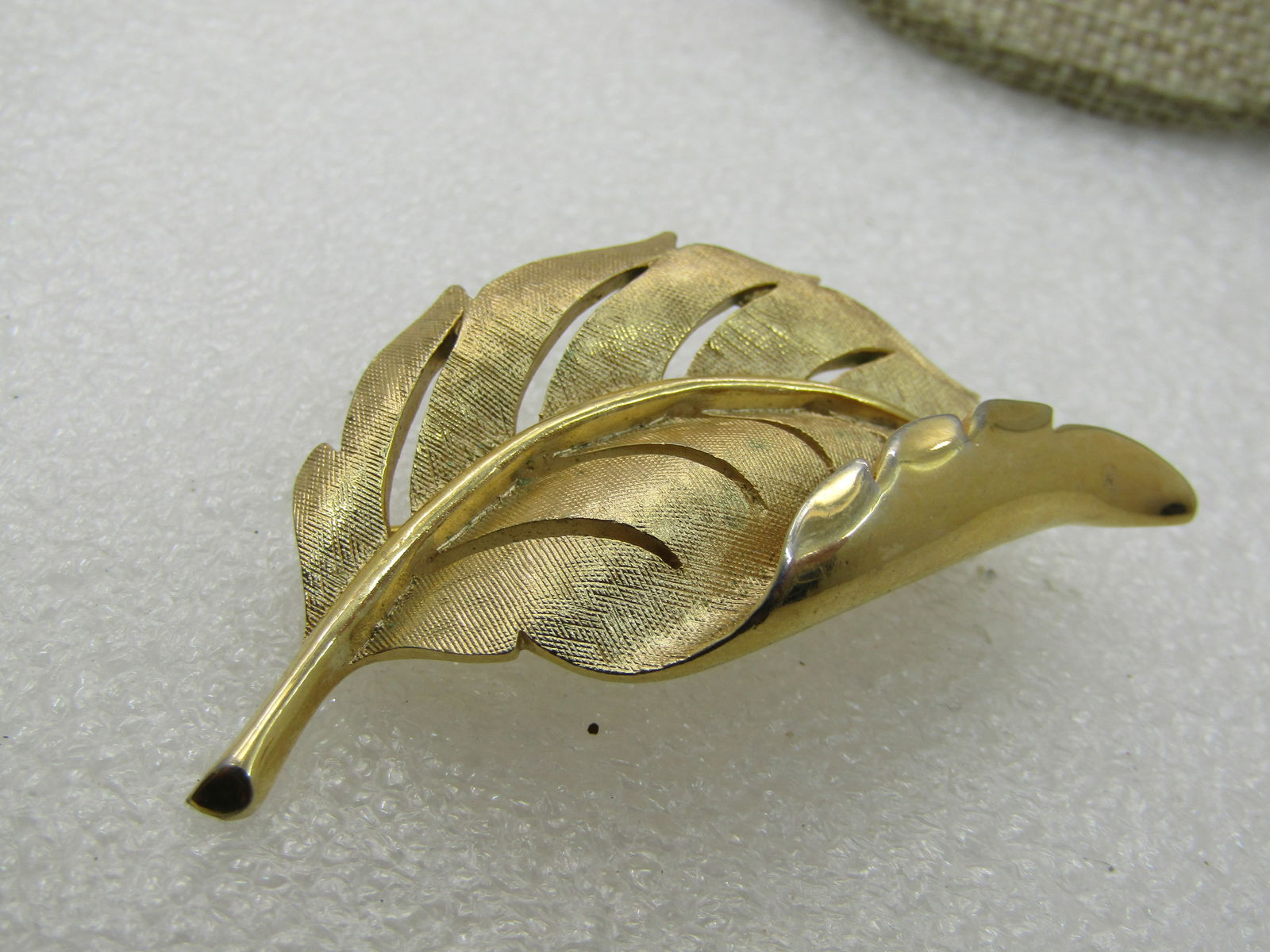 Vintage 1960's Leaf Brooch, Textured & Smooth, 2.25" - 6