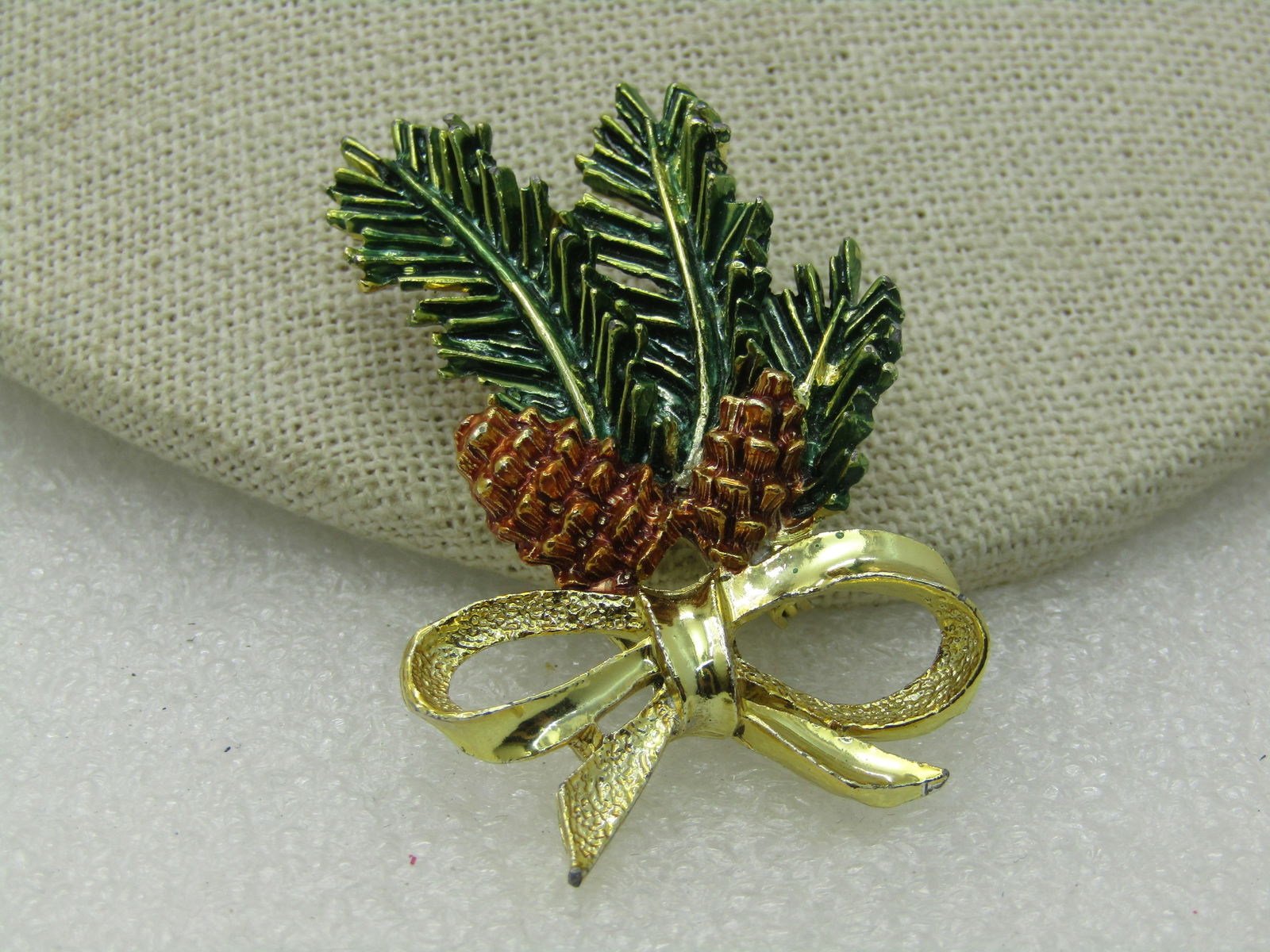 Vintage Gerry's Pine Branch Brooch, Pine Cones & Bow, Enameled 1960's, 2" - 3