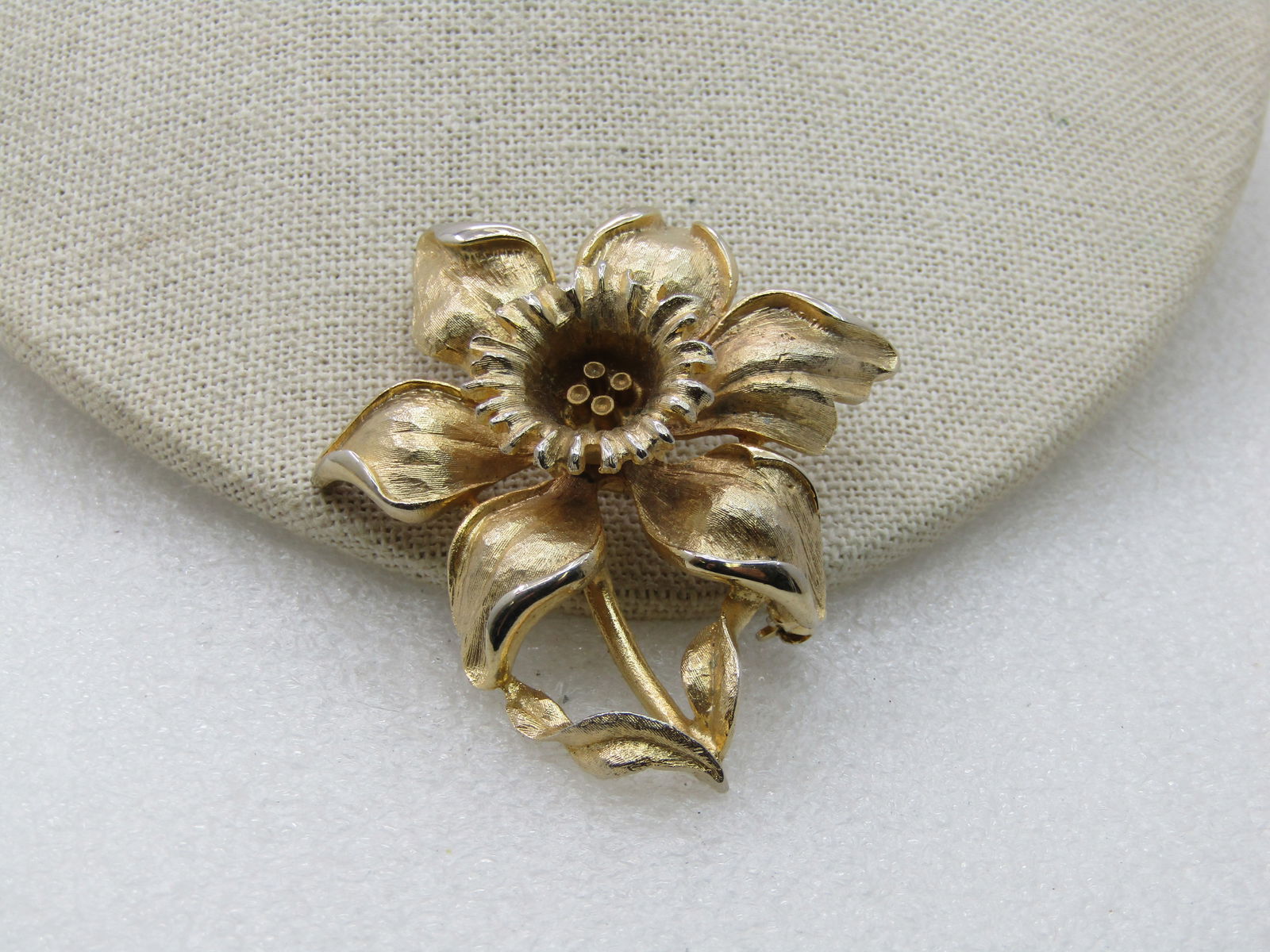 Vintage Gold Tone Daffodil Floral Brooch, 1960's, 2.5" - 3