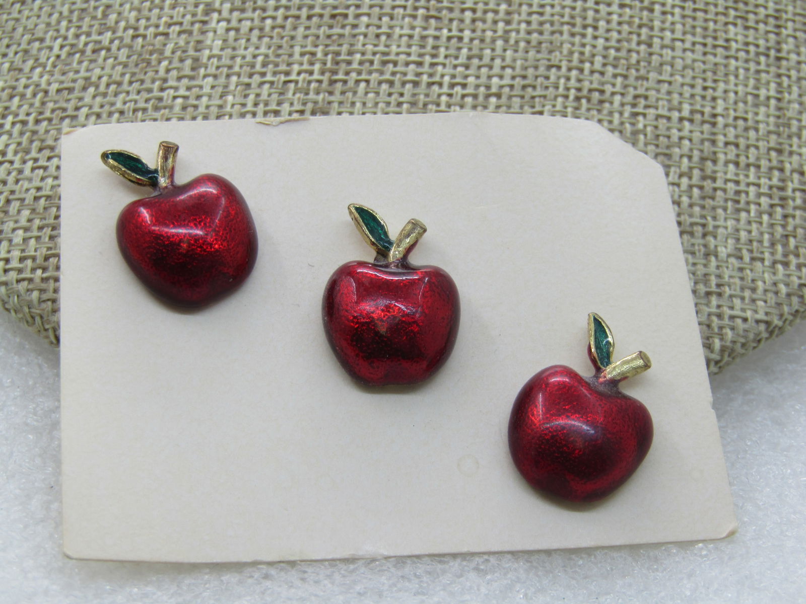 Vintage 3 Enameled Apple Tack Pins/Brooches, Suna Brothers, NY (1 of 5)