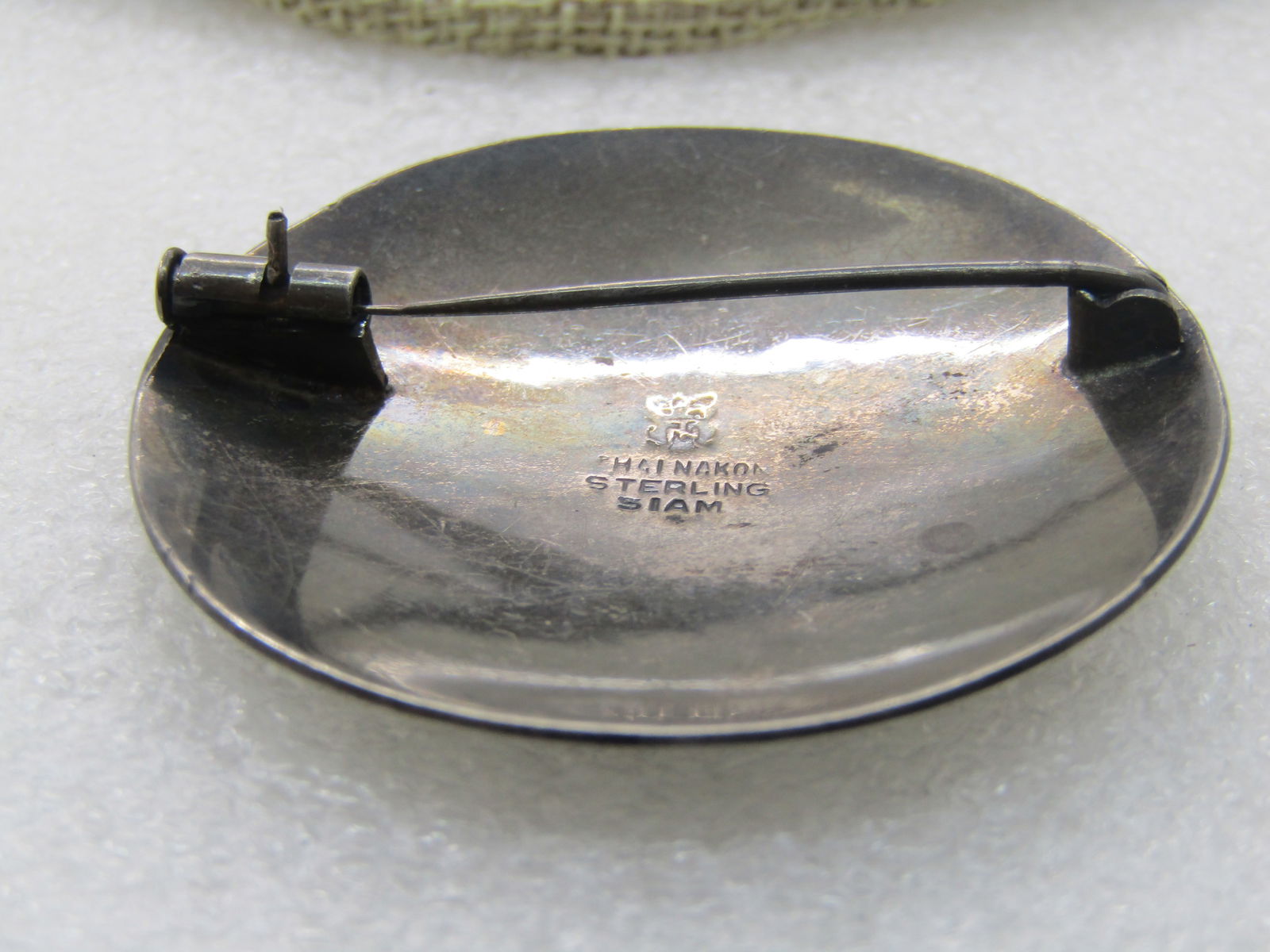 Vintage Sterling Enameled Siam Goddess Brooch, Niello, Signed, Locking Trombone Clasp. - 6