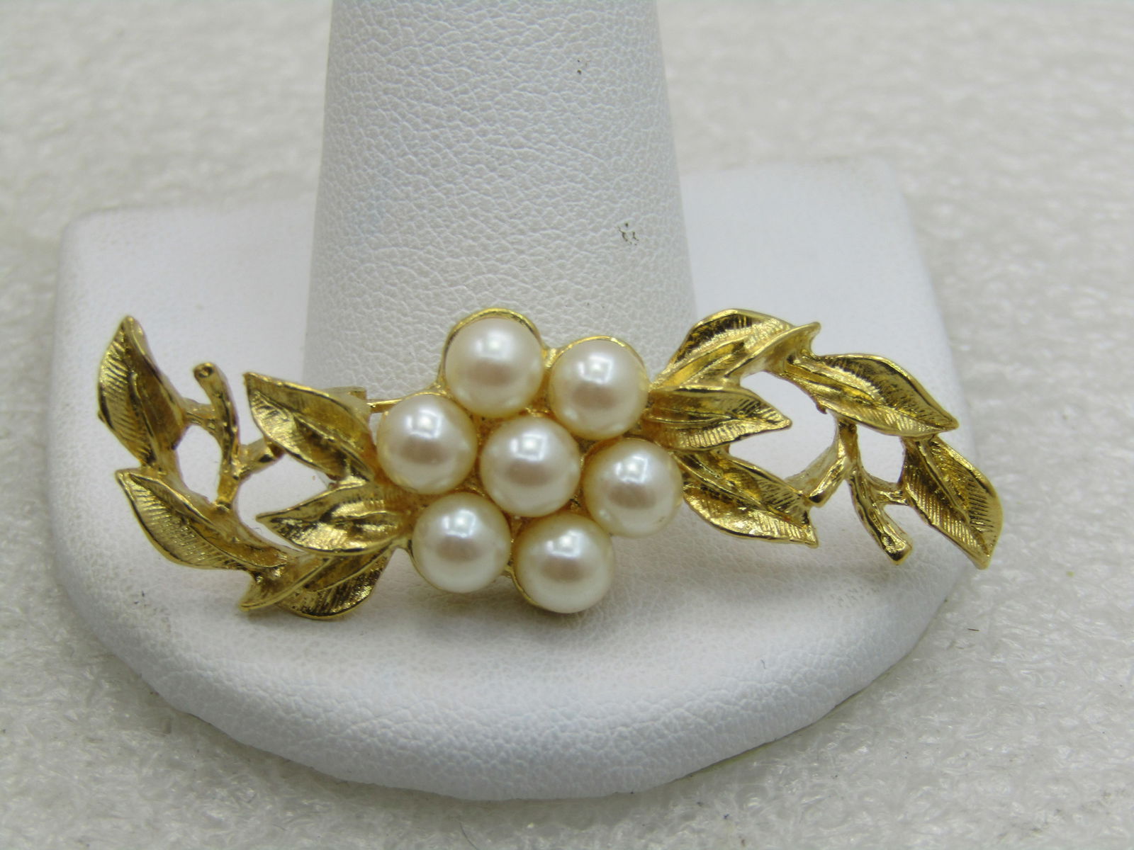 Vintage Angel Brooch Signed Jane with Faux Pearl Red Heart - 2
