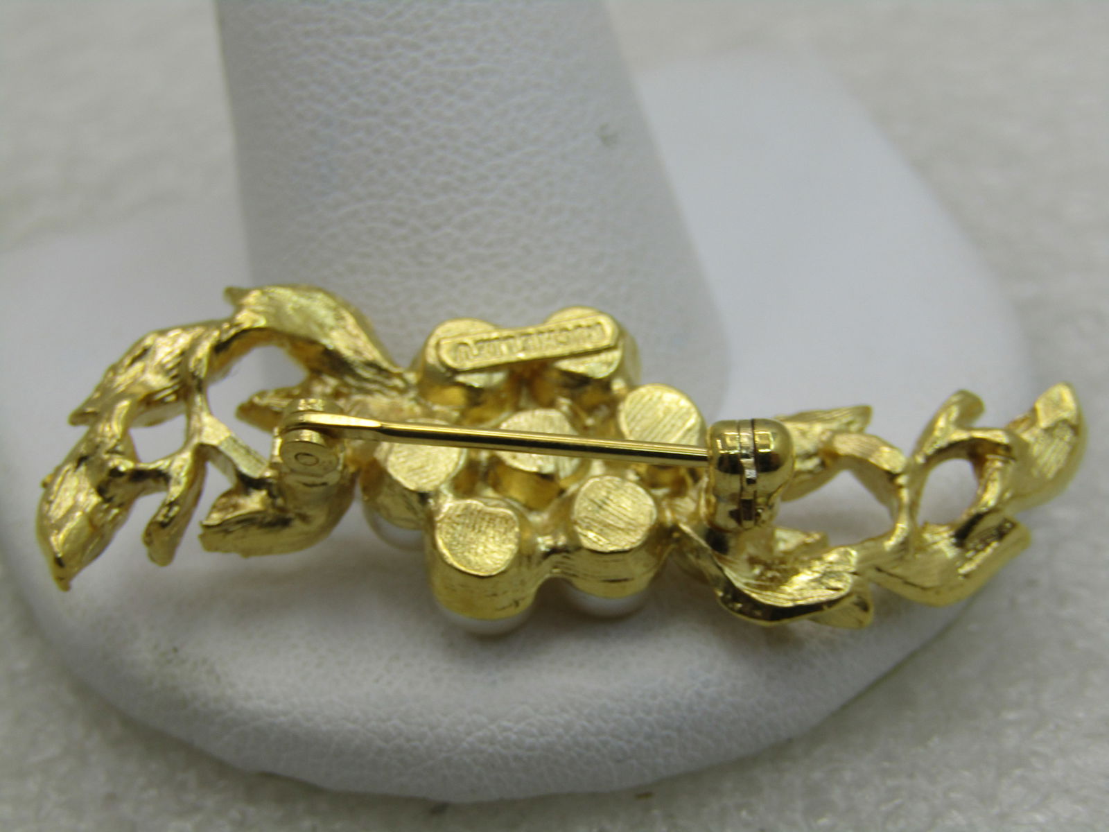 Vintage Angel Brooch Signed Jane with Faux Pearl Red Heart - 4