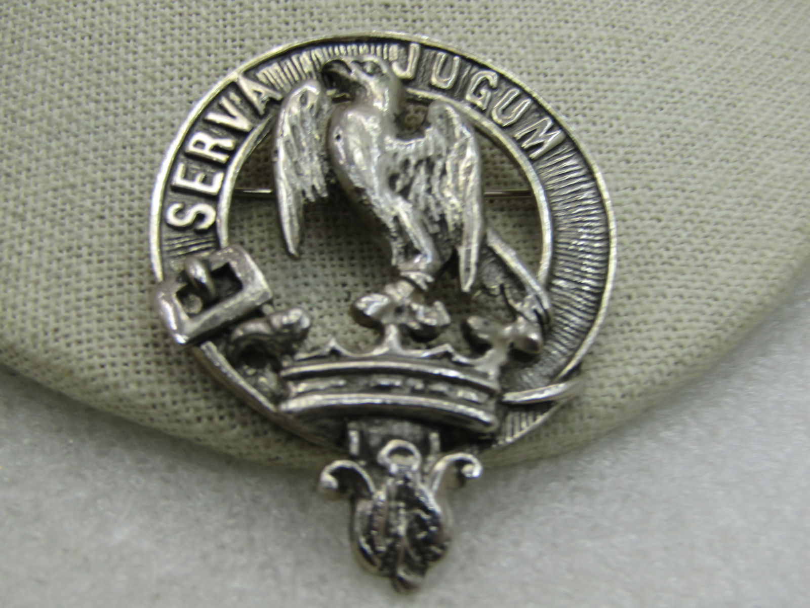 Vintage Scottish Serva Jugum Clan Brooch, Kilt Pin, "My Word" - 2