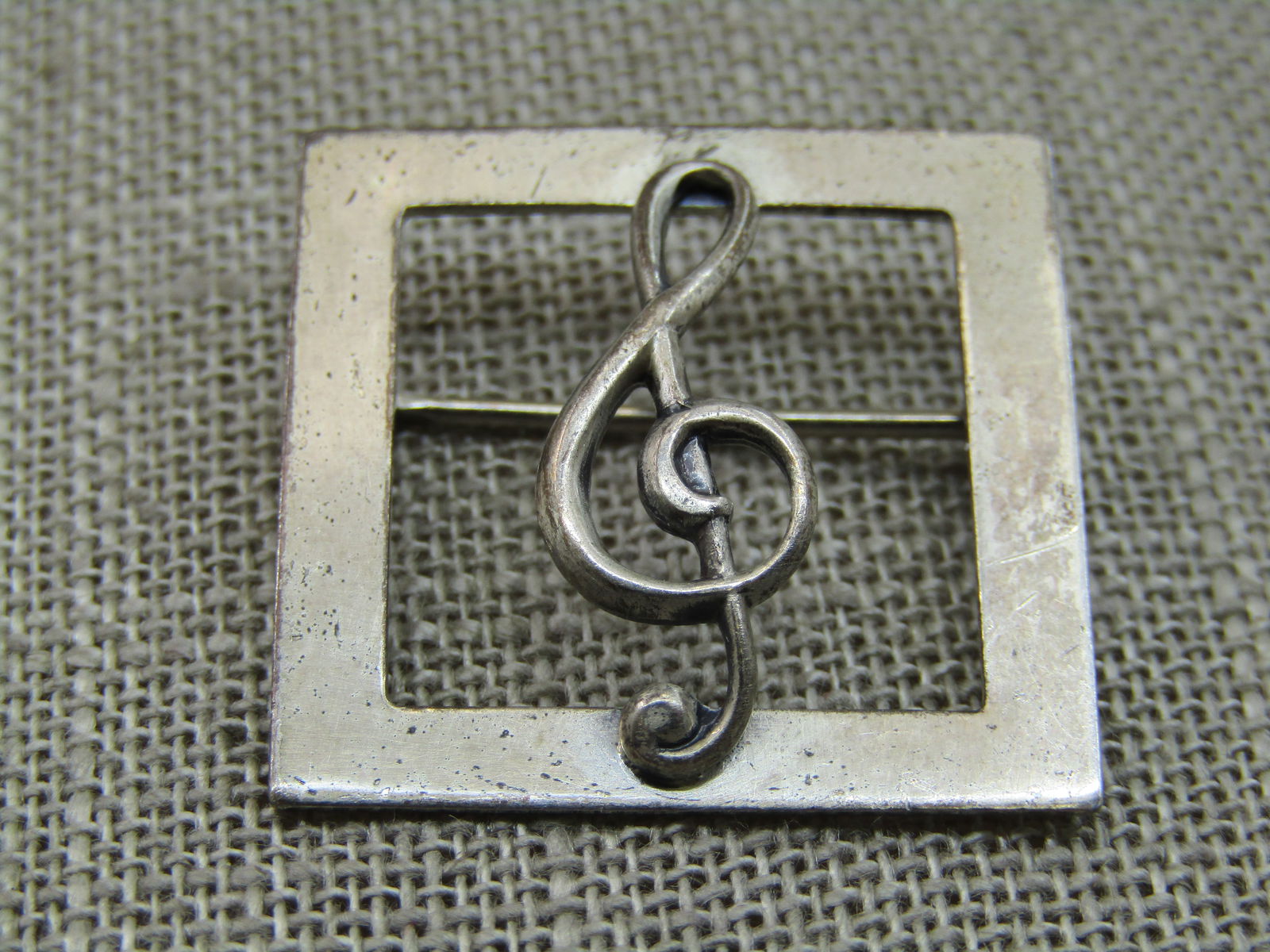 Vintage Beau Sterling Treble Clef Brooch, 1" Square Frame - 3
