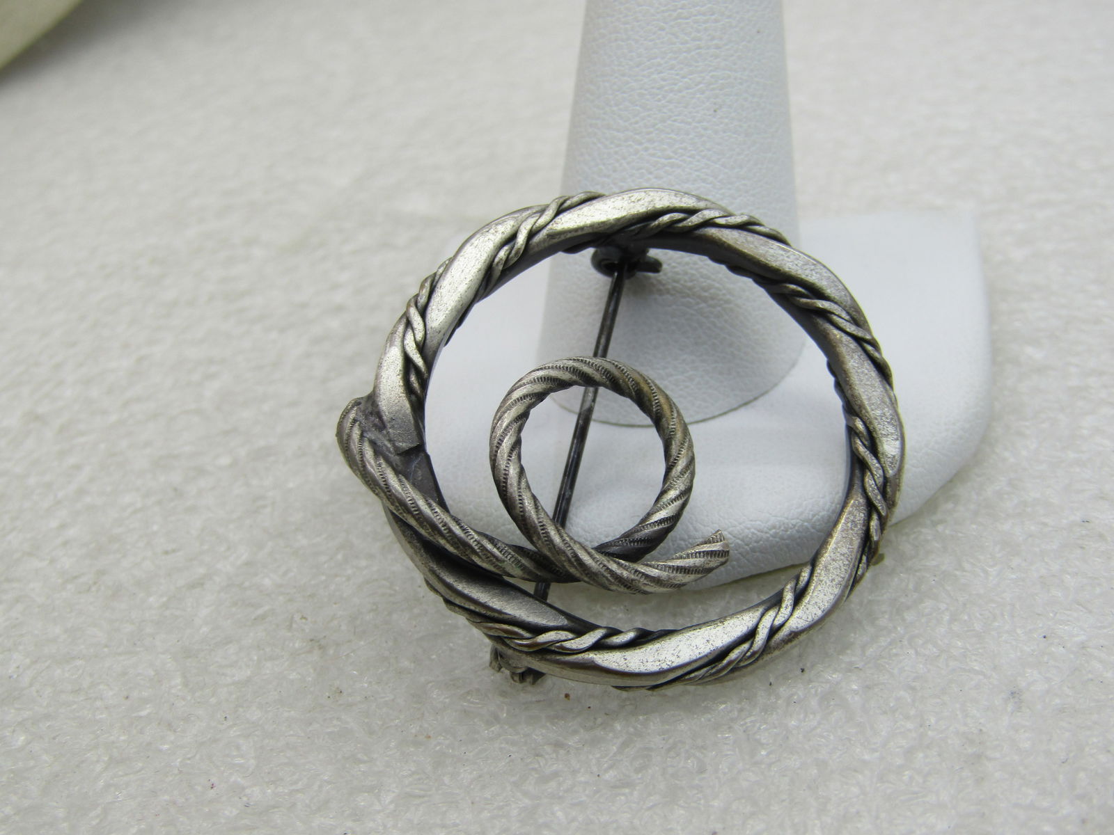 Vintage Burnished Sterling Circle Brooch, Coiled Accent 1.5" NL - 3