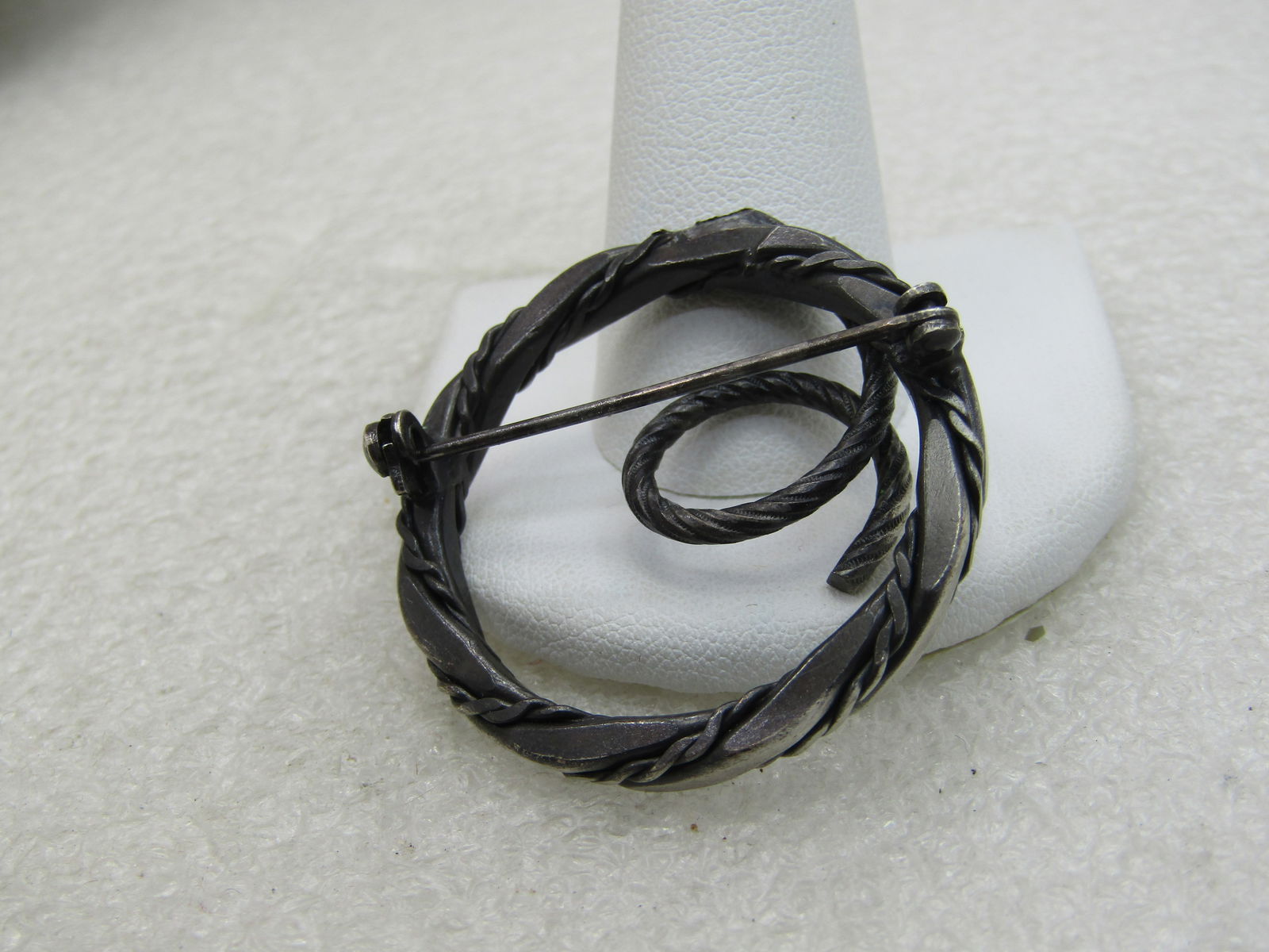 Vintage Burnished Sterling Circle Brooch, Coiled Accent 1.5" NL - 4