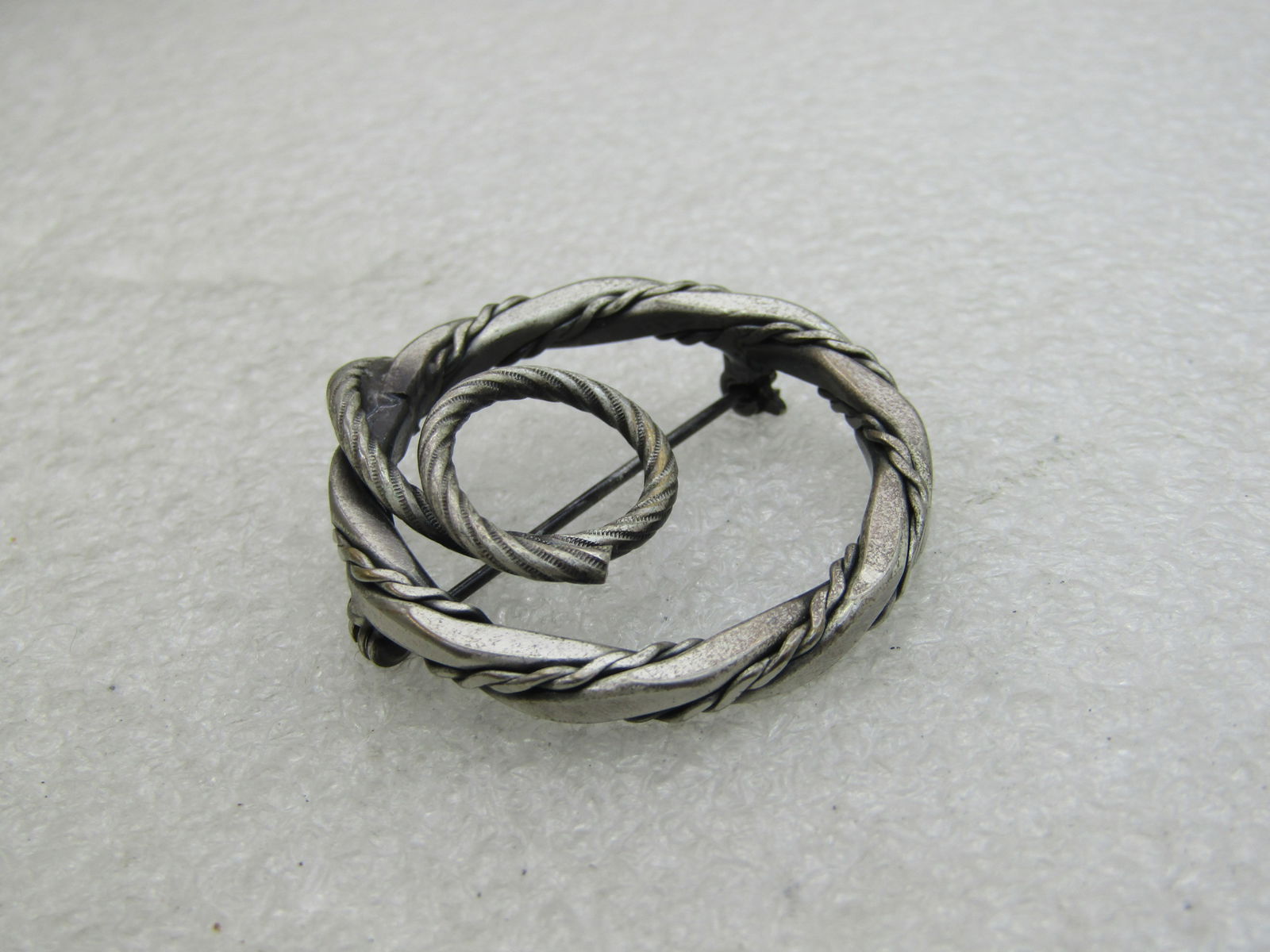 Vintage Burnished Sterling Circle Brooch, Coiled Accent 1.5" NL - 5