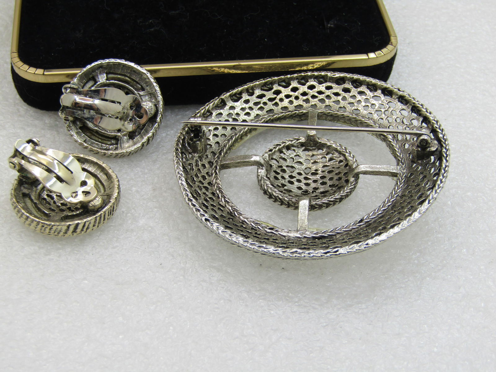 Vintage Marvella Brooch & Clip Earrings Set, in original box - 5