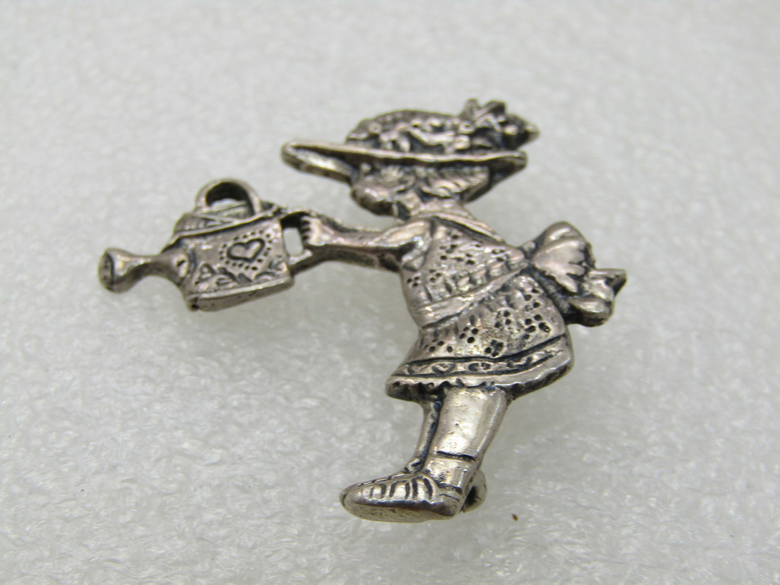 Vintage Sterling Mary Engelbreit Girl Watering Flowers Brooch, signed ME INK - 3