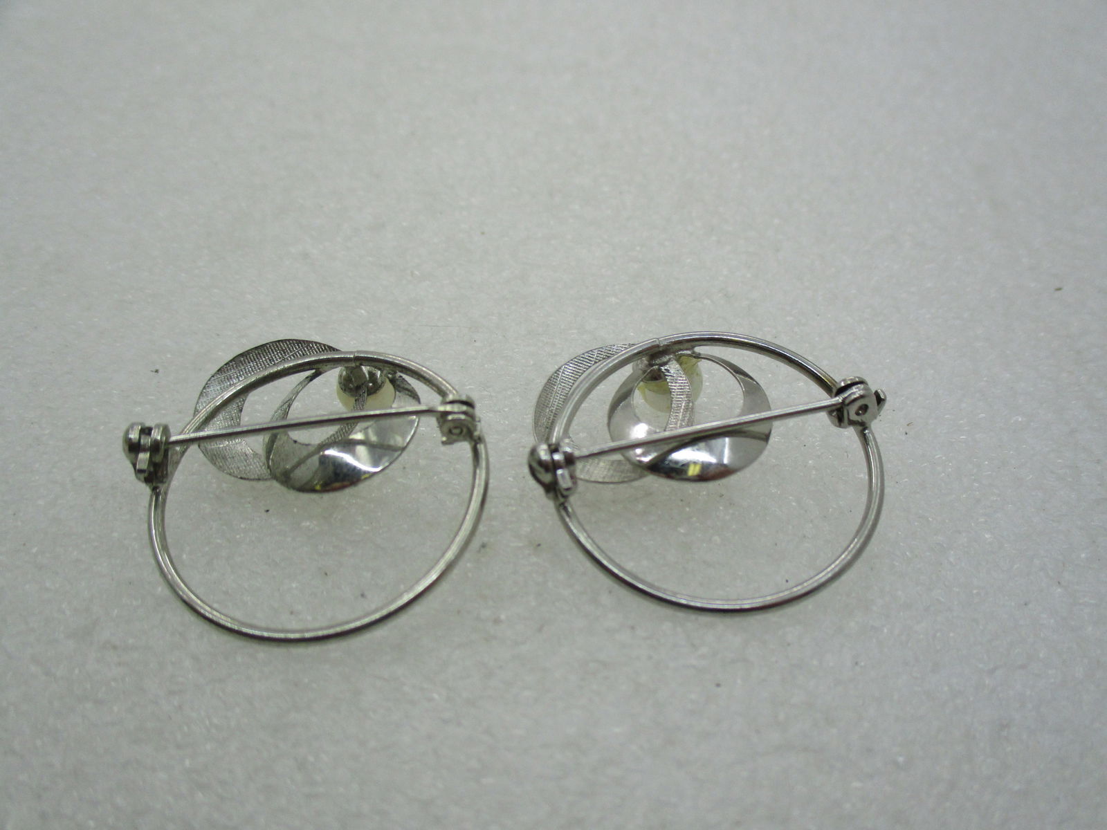 Vintage Pair Faux Pearl Circle Brooches, 1-1/8" - 5