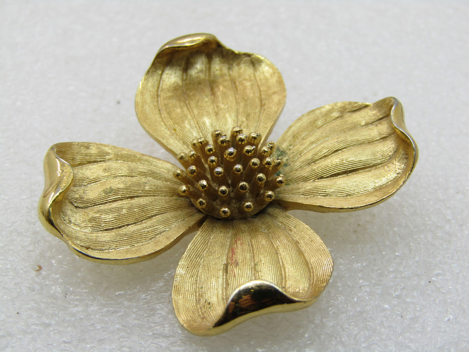 Vintage Trifari Dogwood Brooch, Gold Tone, 1970's - 3