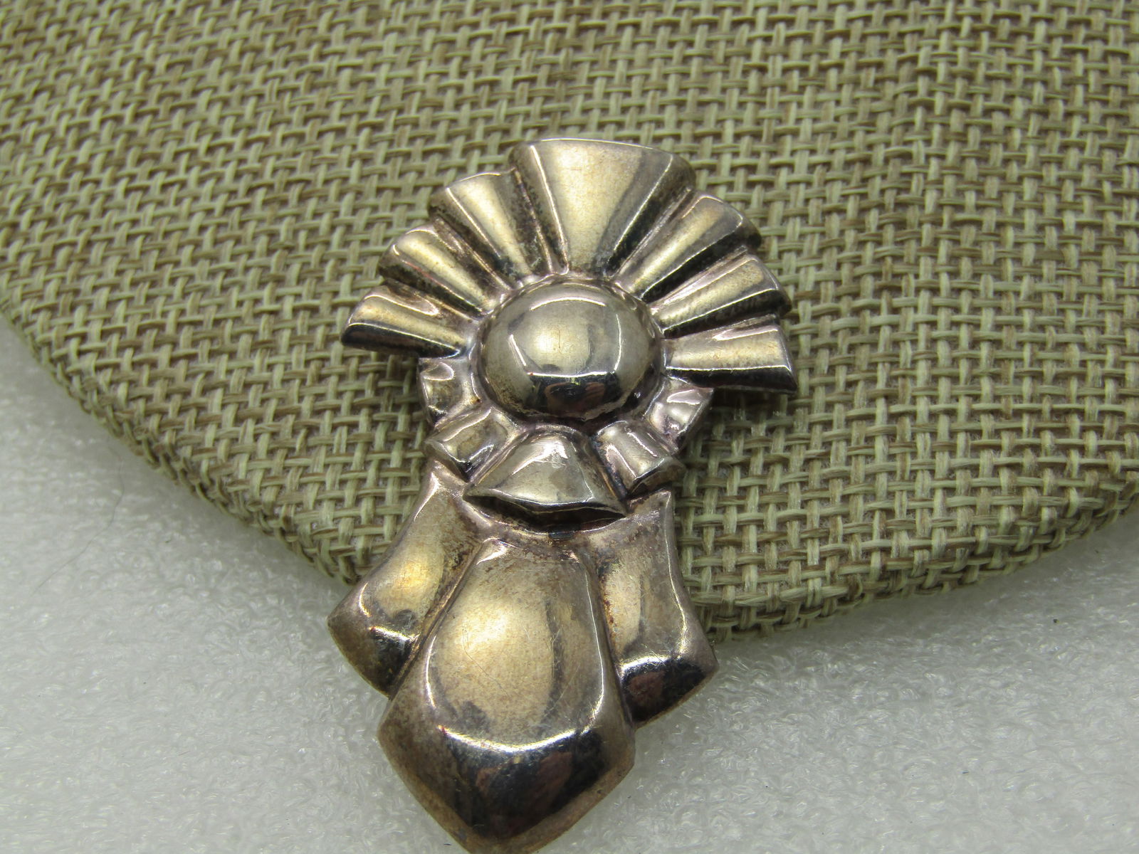 Vintage Sterling Silver Ray & Ribbon Brooch, Sigined Star with S, 1940's - 4