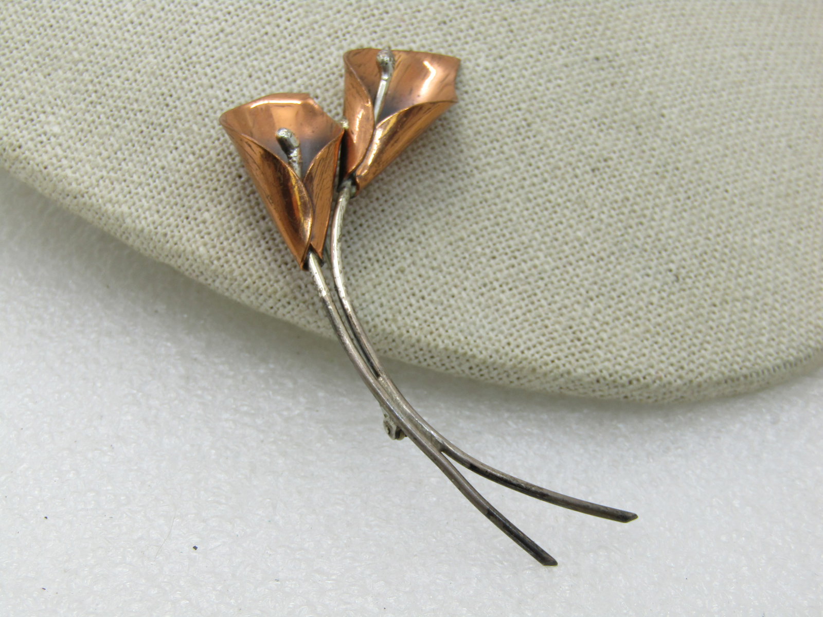Vintage Stuart Nye Copper Calla Lilies Brooch, 2.75" - 5