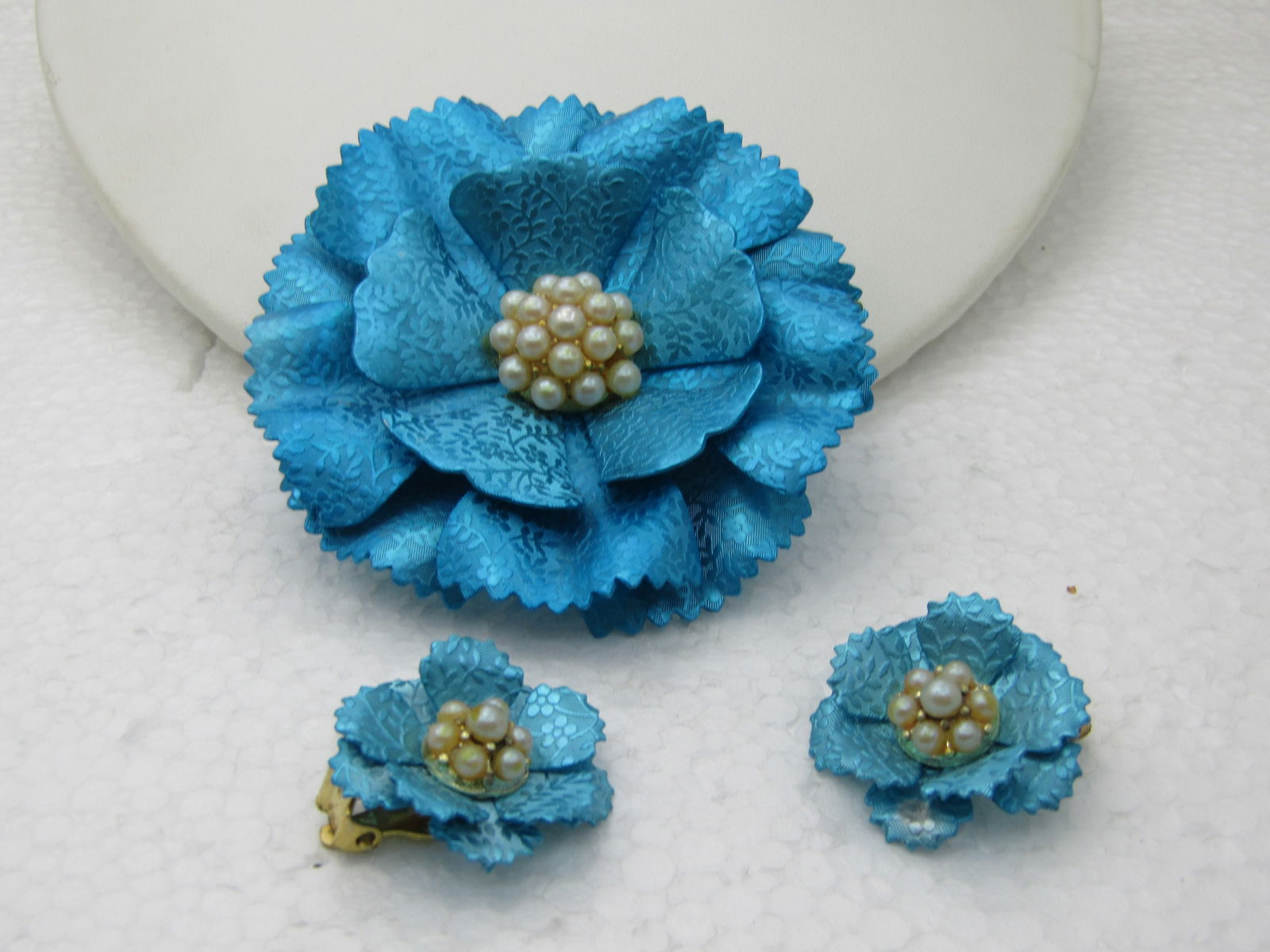 Vintage Aqua Metallic Carnation Brooch Clip Earrings Set, 1960's - 4
