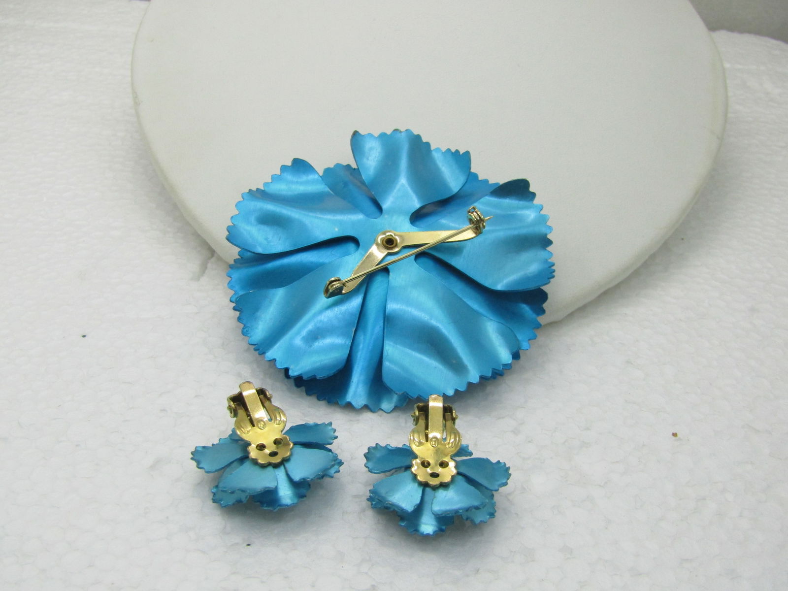 Vintage Aqua Metallic Carnation Brooch Clip Earrings Set, 1960's - 5