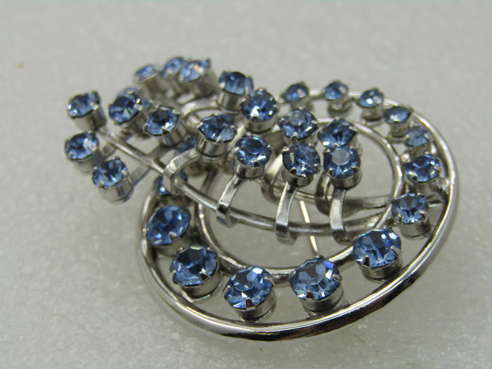 Vintage Blue Rhinestone Circle & Trail Brooch, 1960's, 1.75", Silver Tone - 5