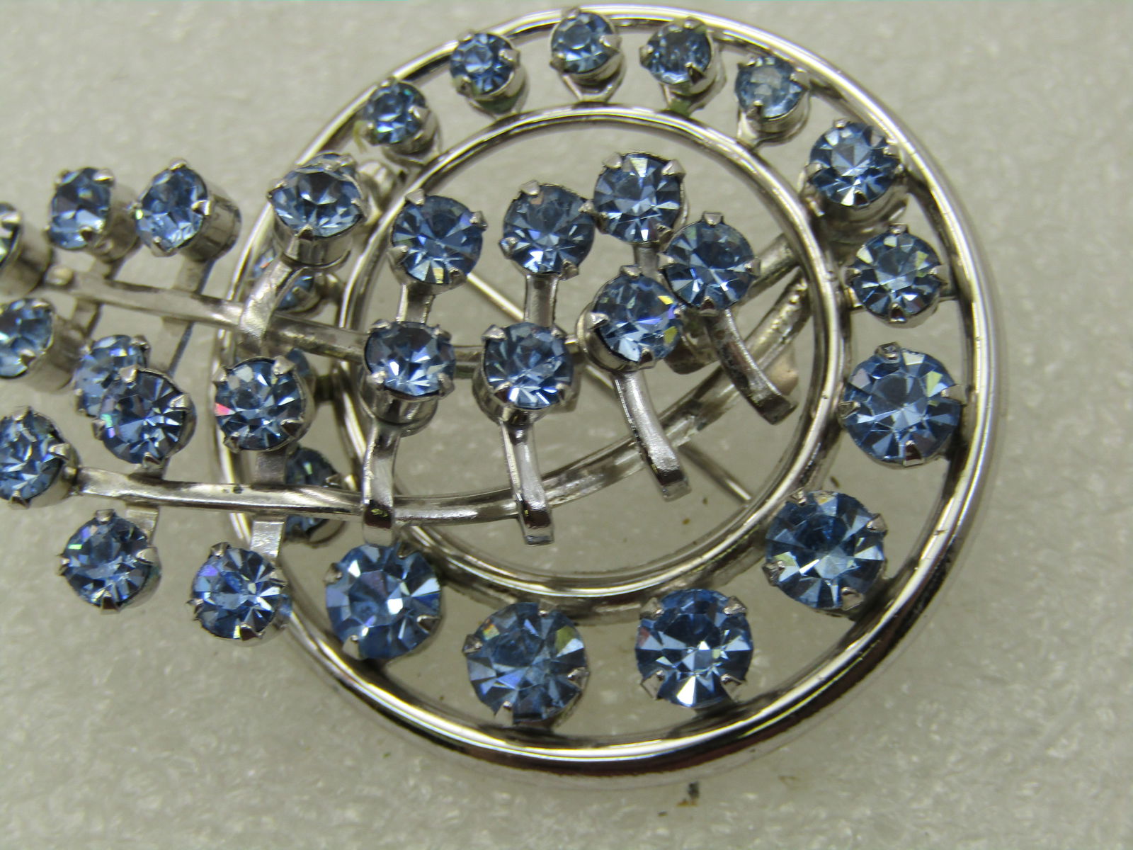 Vintage Blue Rhinestone Circle & Trail Brooch, 1960's, 1.75", Silver Tone - 6
