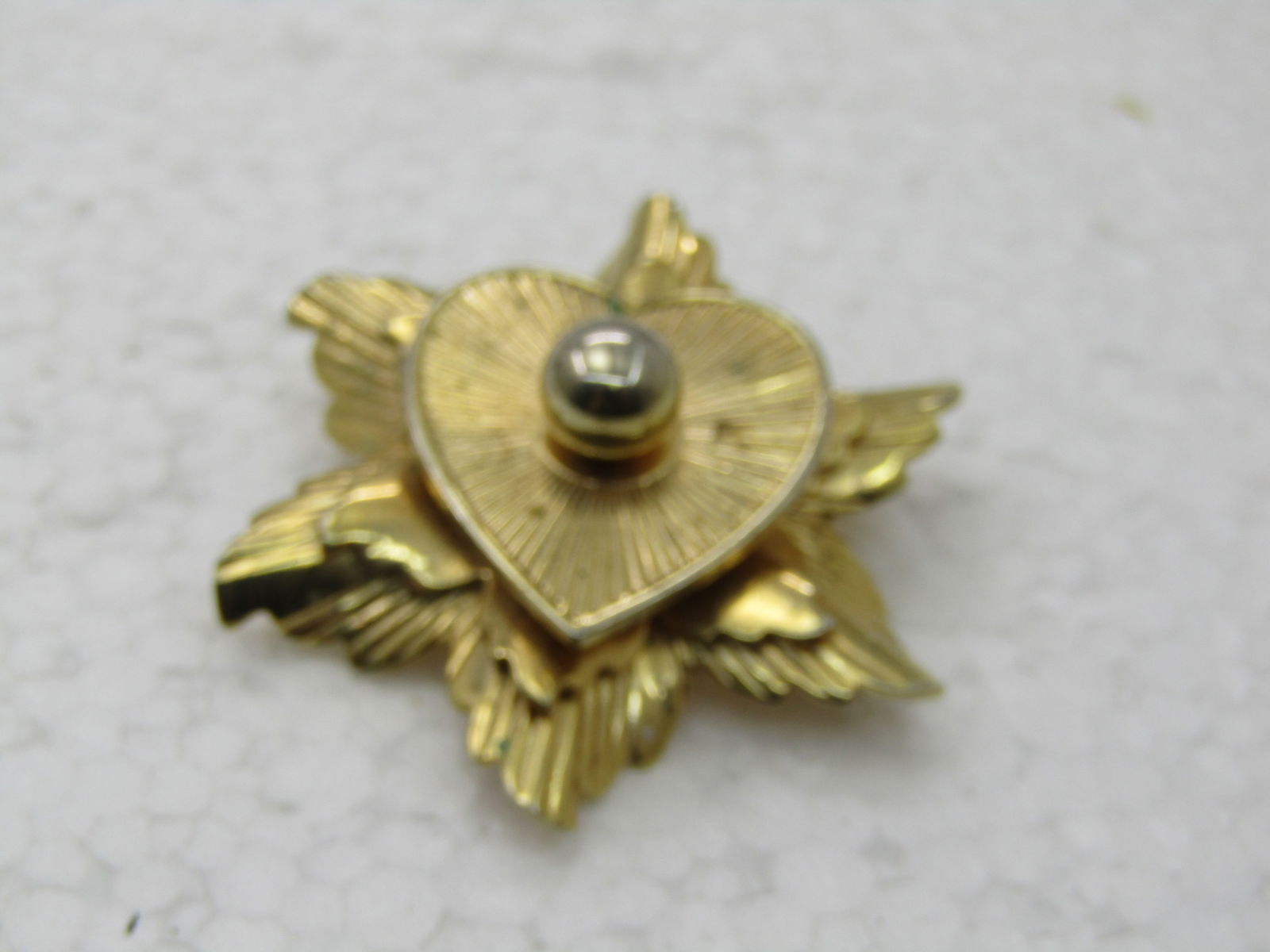 Vintage Heart & Rays Tiered Brooch, Gold Tone, 1-7/8", 1960's. - 3