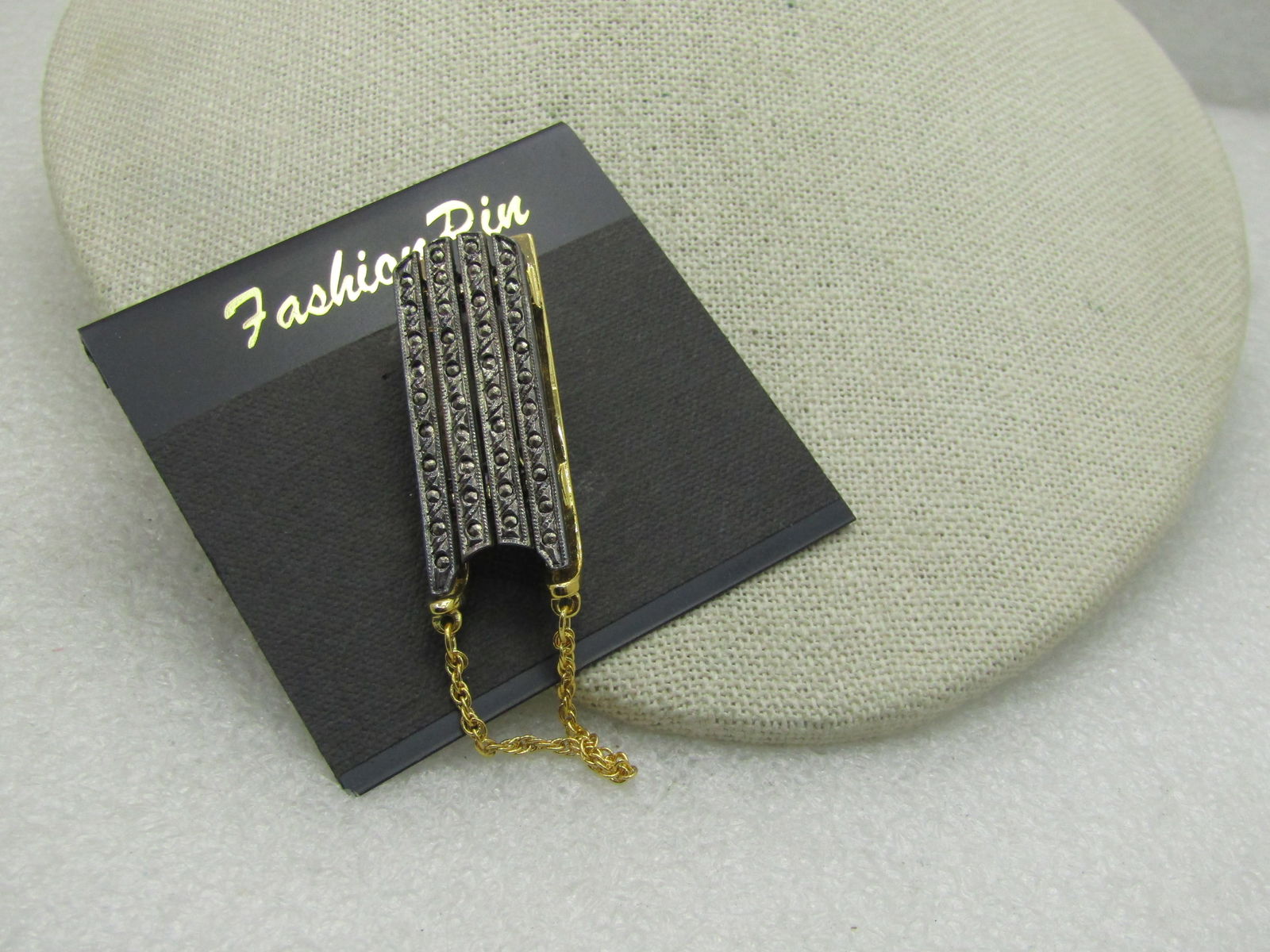 Vintage Sled with Chain Handle Brooch, Faux Marcasite - 5