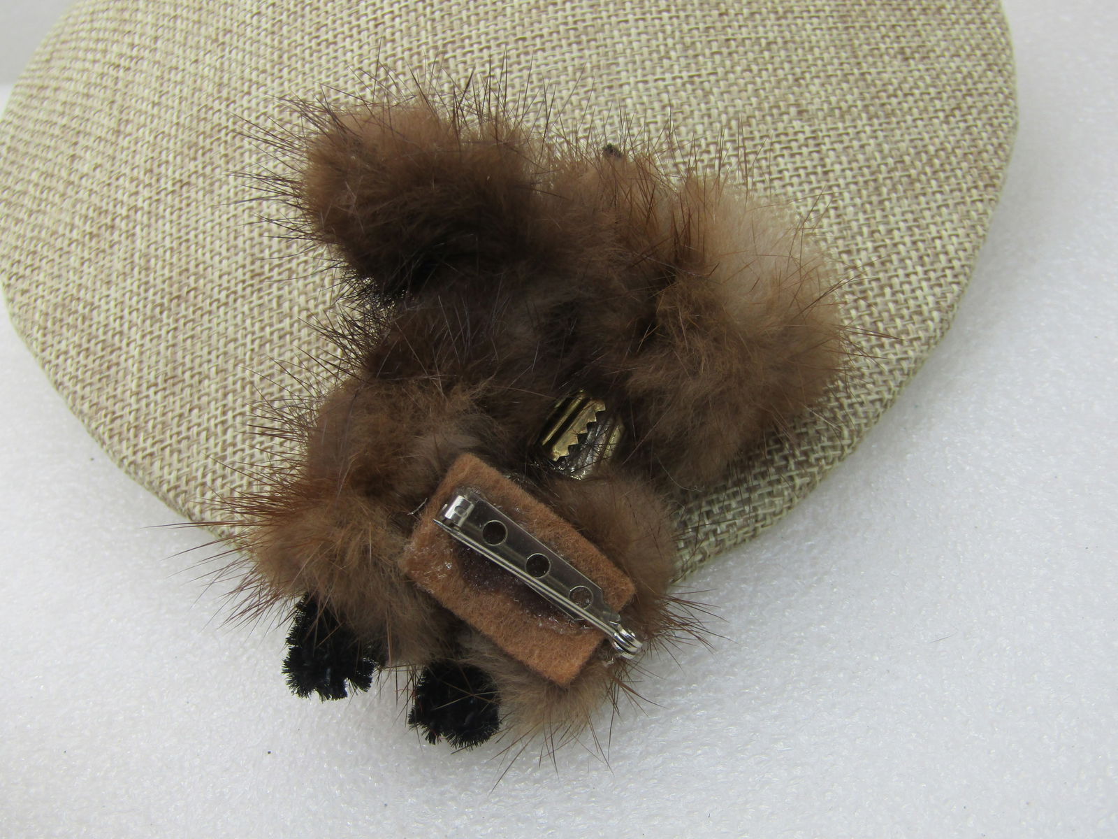 Vintage Brown Mink Cat Brooch, Mid-Century, 3" by 2", Gold Collar - 7