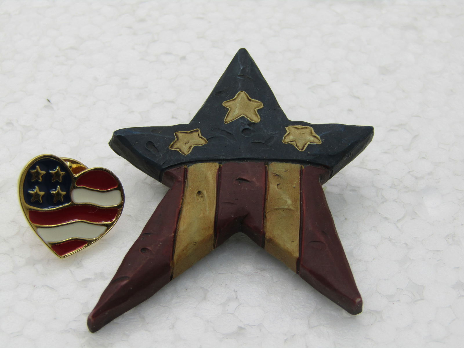 2 USA Flag Brooches/Pins, Star and Heart Flag - 4