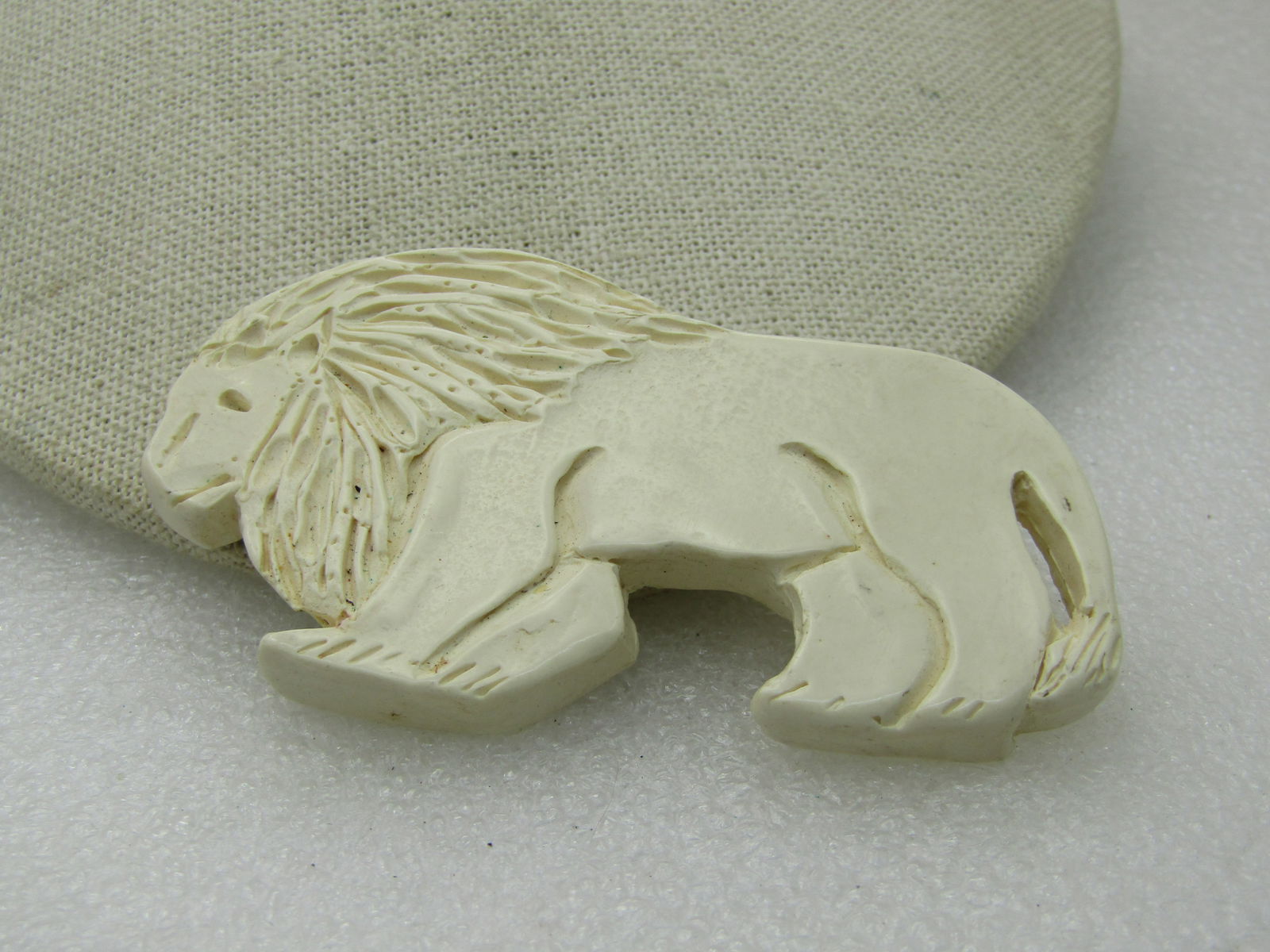Vintage Hand Made Lion Brooch, 3" (1 of 5)