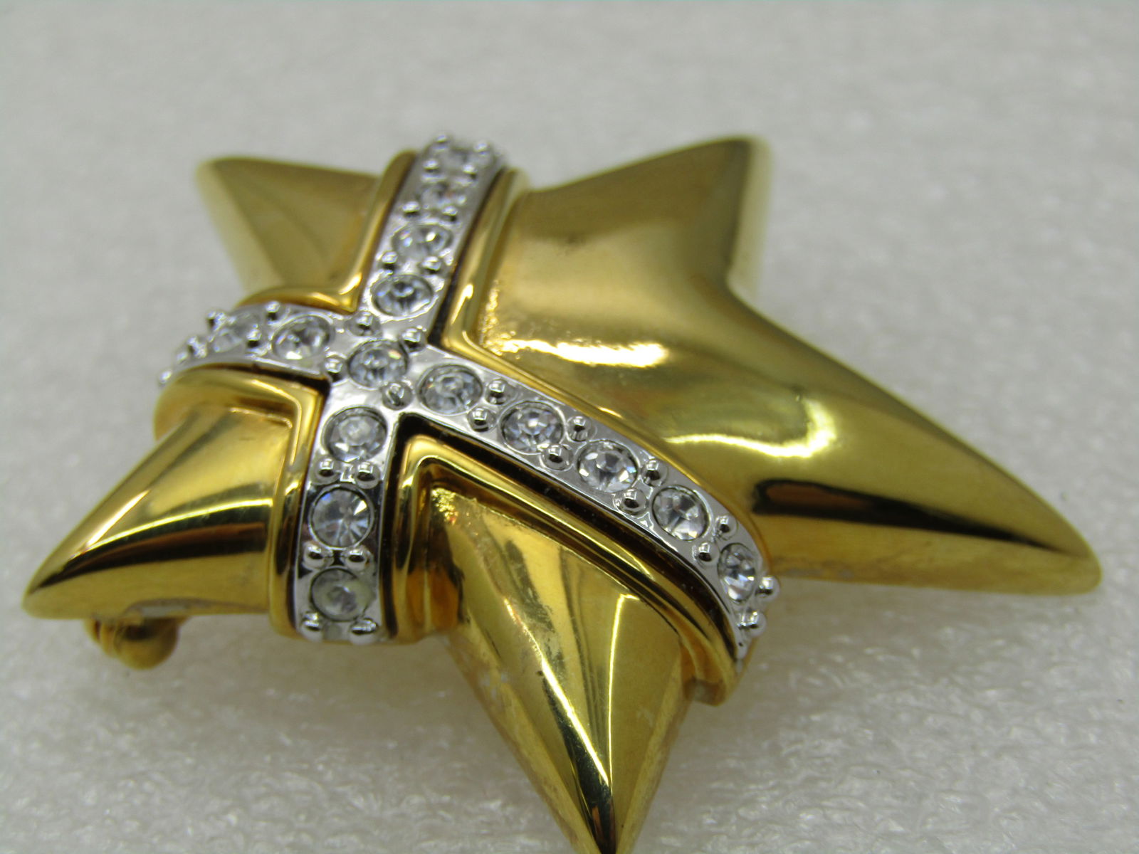 Vintage Joan Rivers Two Tone Star Brooch, CZ/Rhinestones 2" - 4