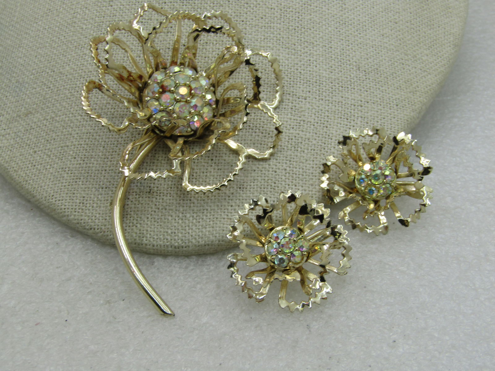 Vintage Sarah Coventry Rhinestone Floral Brooch & Clip Earrings Set 1960's-1970's - 2