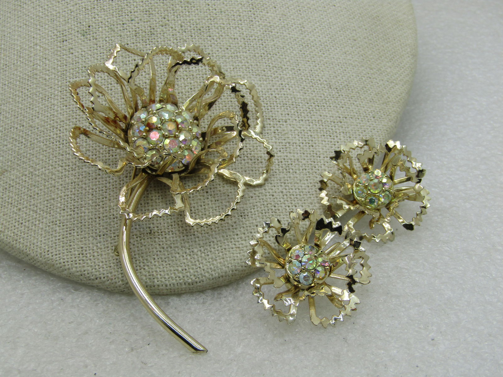 Vintage Sarah Coventry Rhinestone Floral Brooch & Clip Earrings Set 1960's-1970's - 3