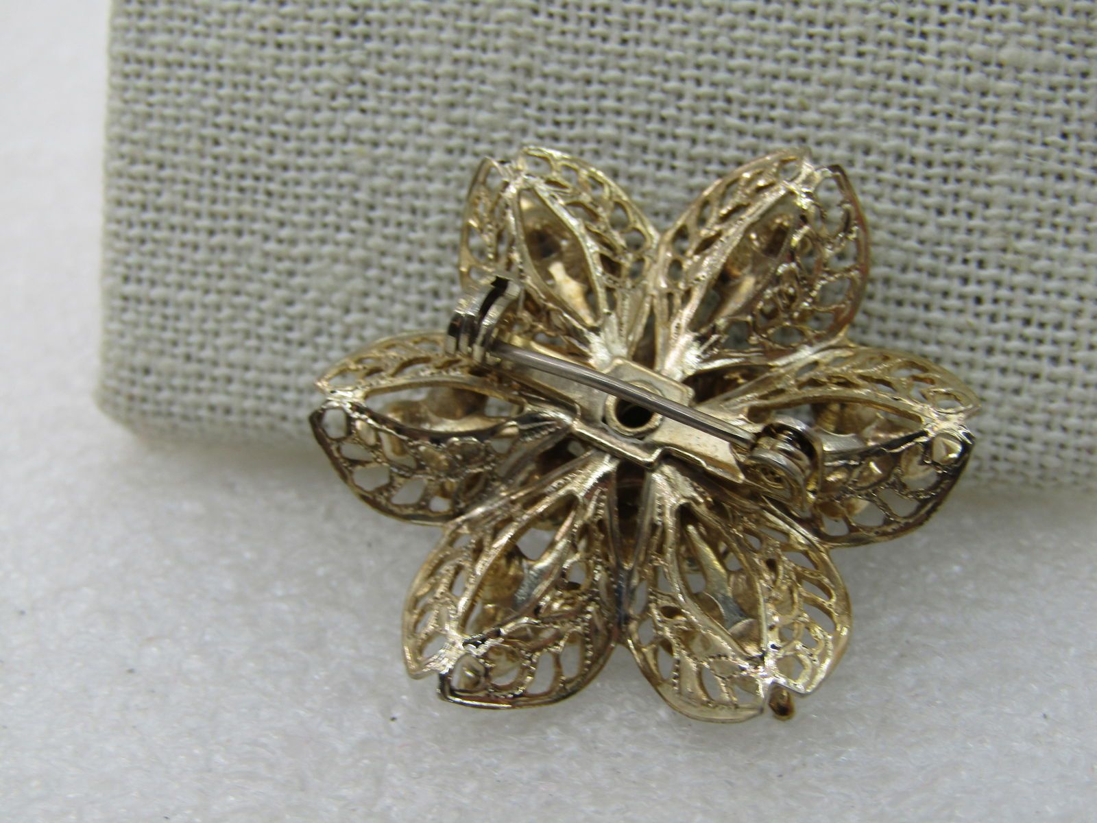 Vintage Blue Tiered Blossom Brooch, Filigree, 1950's-1960's - 4
