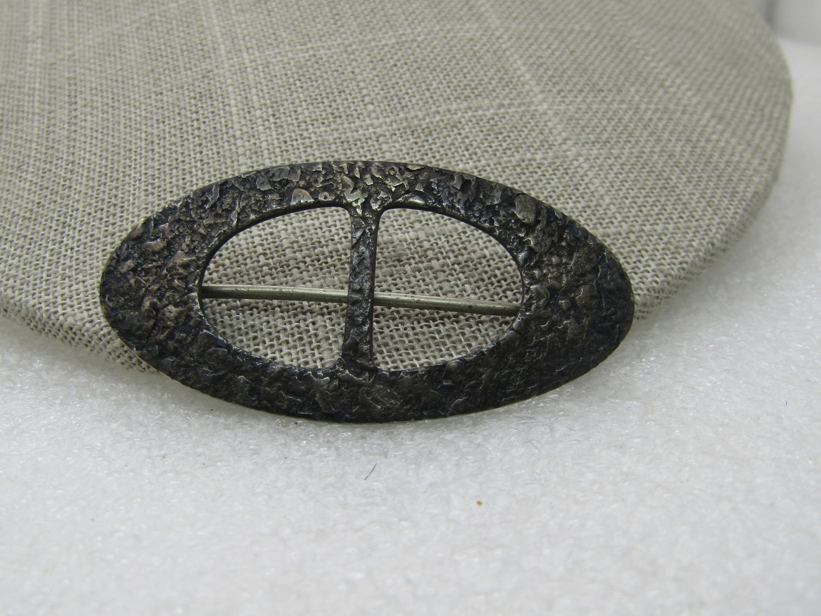 Vintage Early 1900's Sterling Hammered Brooch, European Marks, 2.25" (1 of 6)