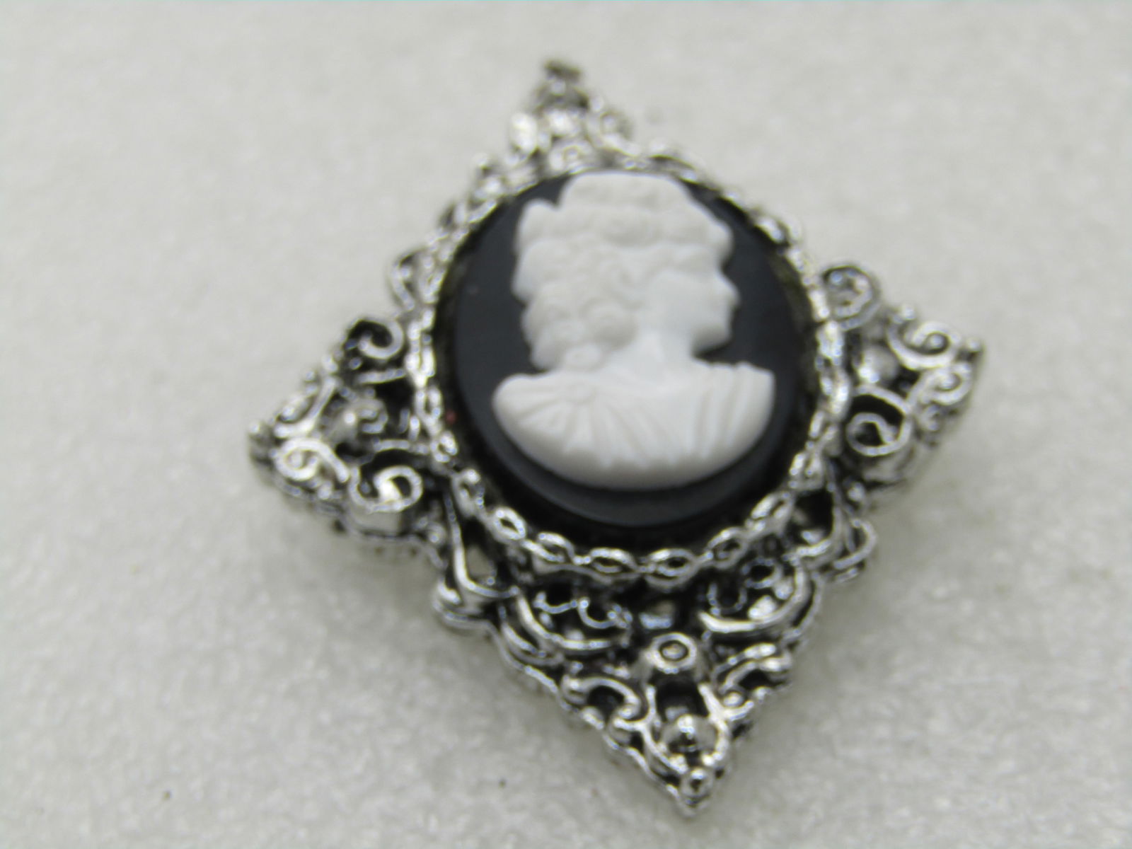 Vintage Black & White Pointed Cameo Brooch, Silver Tone, 2" - 4
