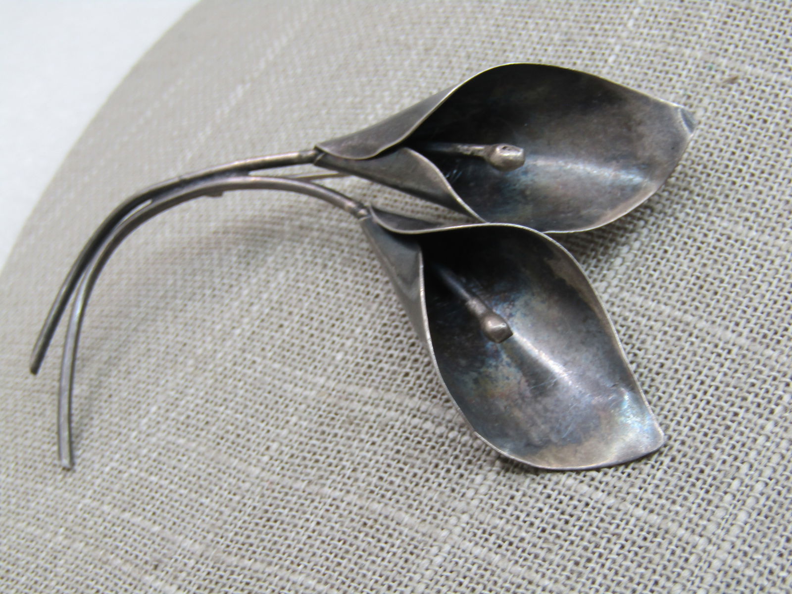 Vintage Stuart Nye Calla Lilies Brooch, 3", Double Stem - 3