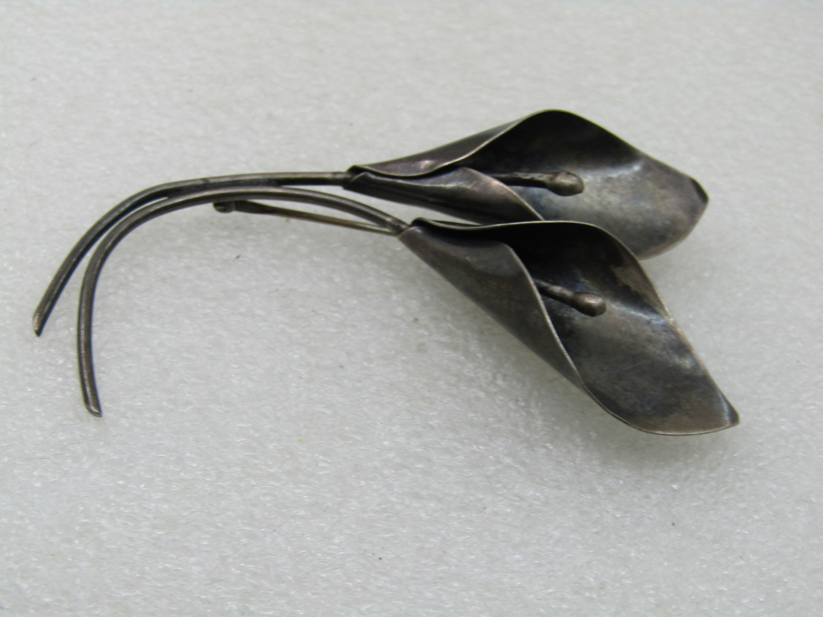 Vintage Stuart Nye Calla Lilies Brooch, 3", Double Stem - 4