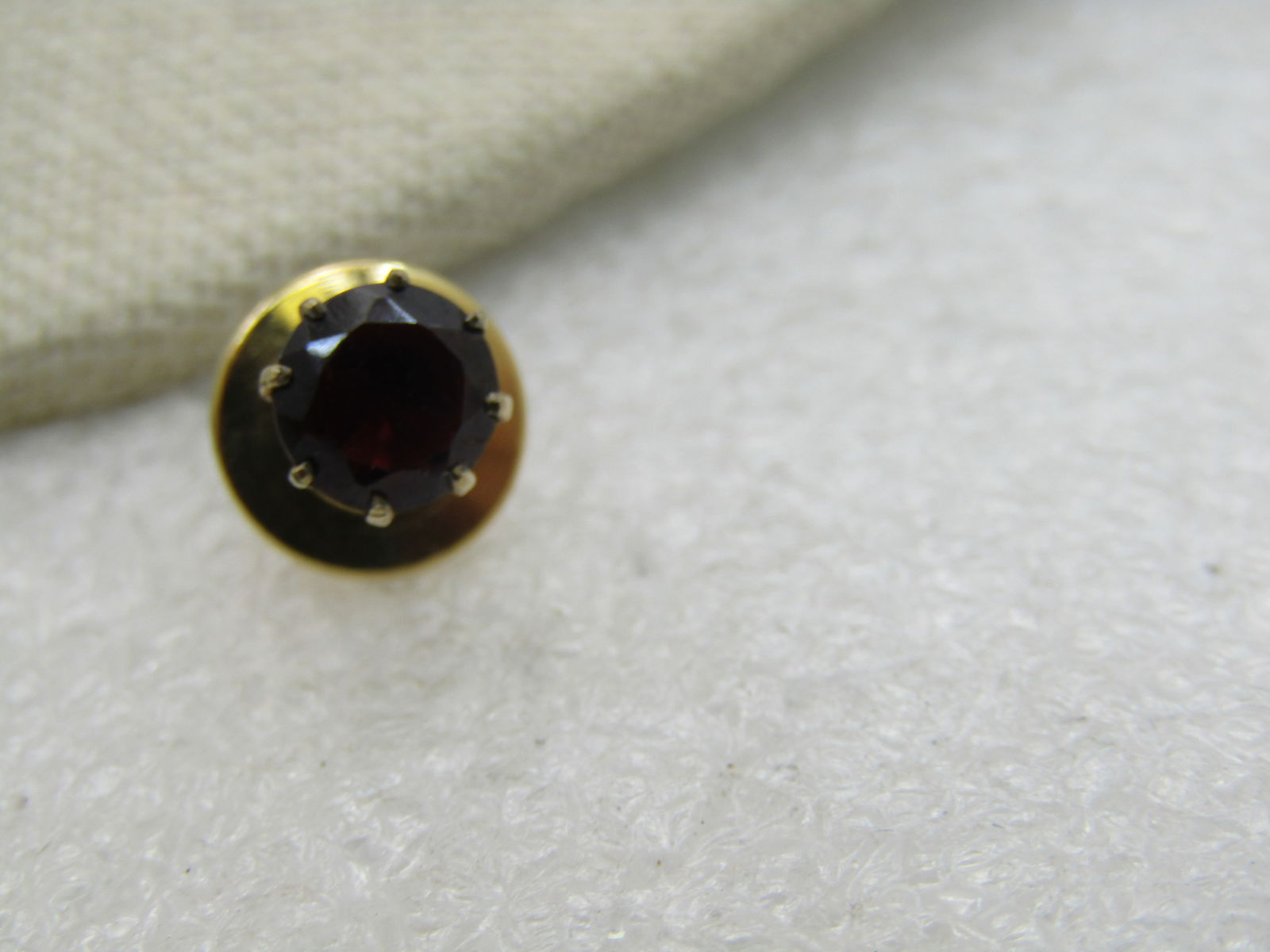 3 Pins/Tacs, Inlaid Butterfly, Piano, Red Stud, Gold Tone, 1960's-1980's - 5