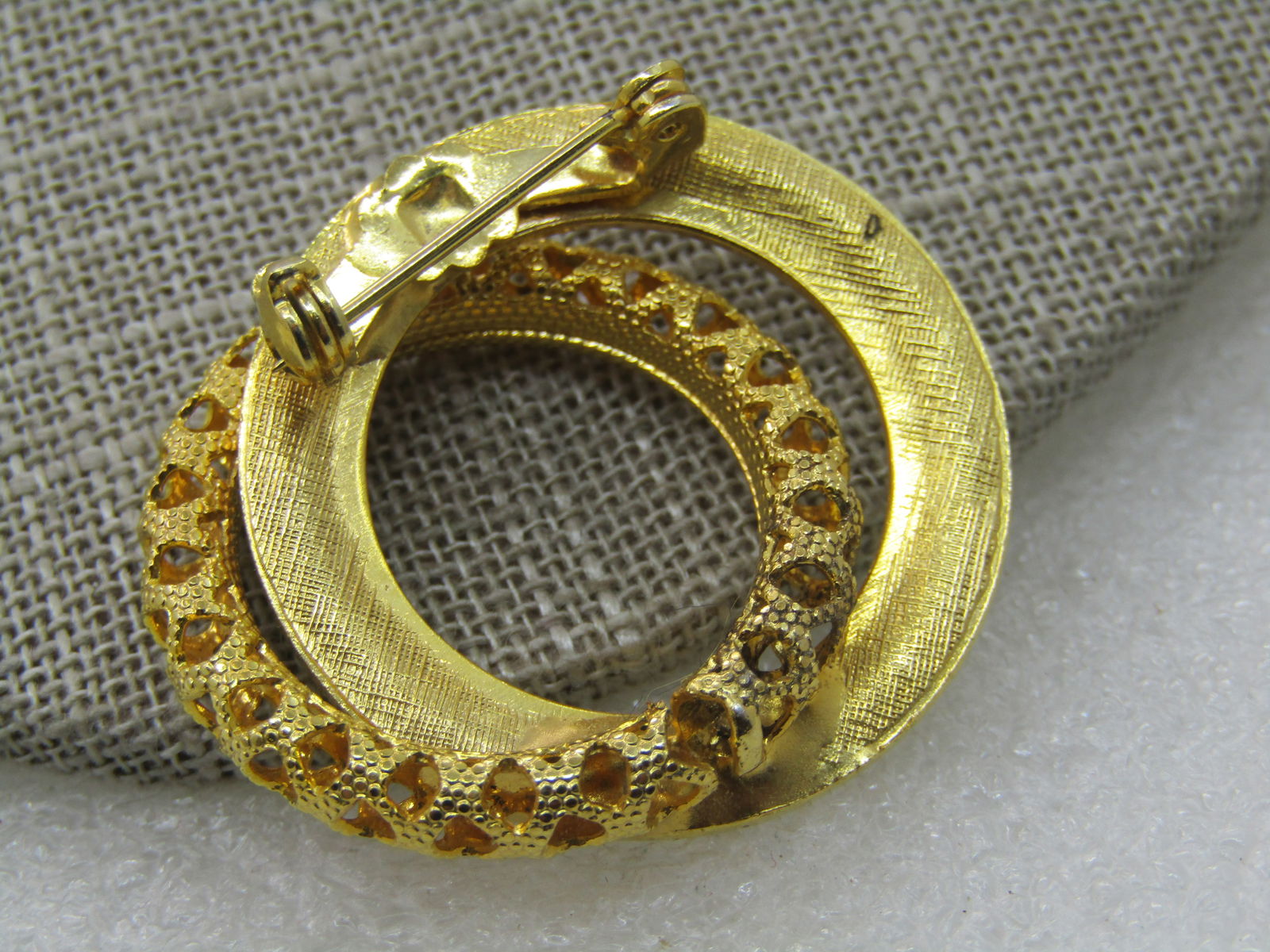 Vintage Yellow Enameled Filigree Circle Brooch, 1.25" - 5