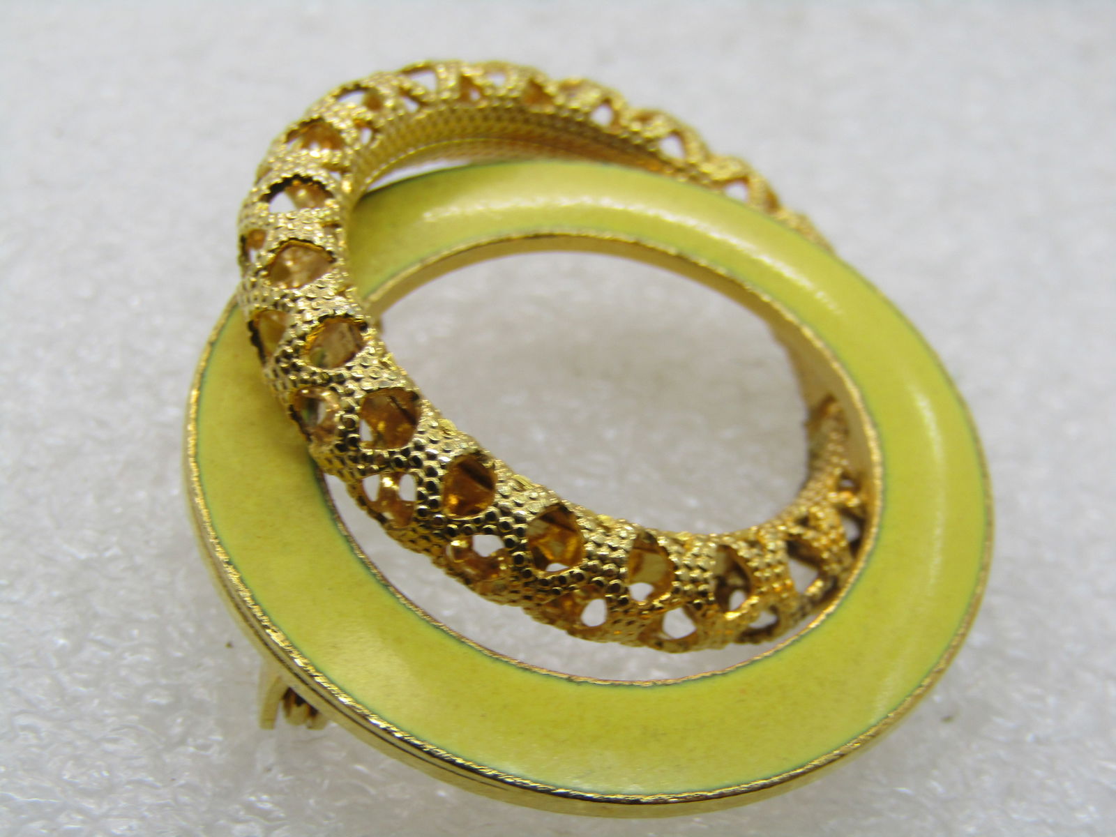 Vintage Yellow Enameled Filigree Circle Brooch, 1.25" - 7