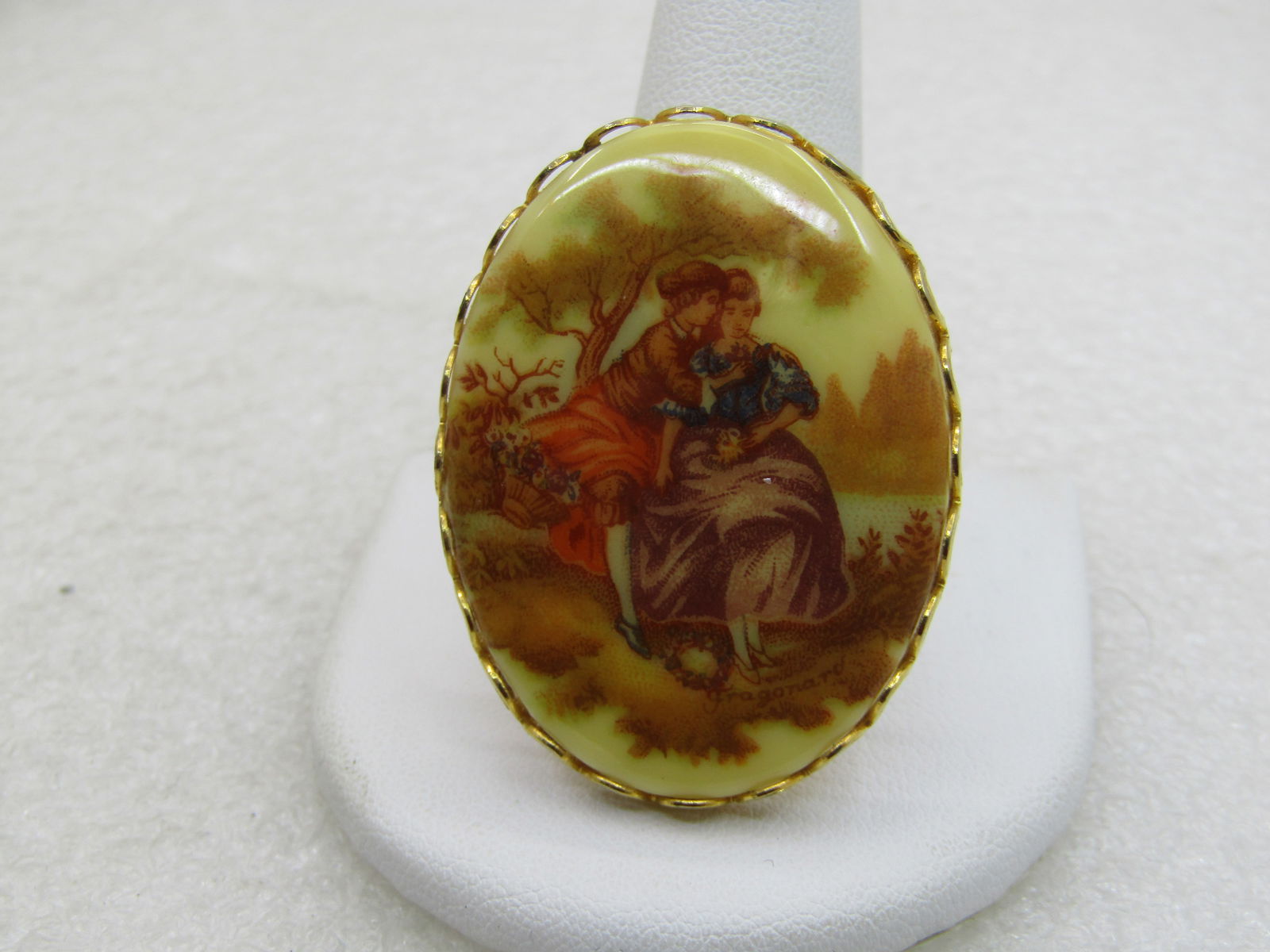Vintage French Courting Cameo Brooch, 1.5" Tall, 1960's NL - 4