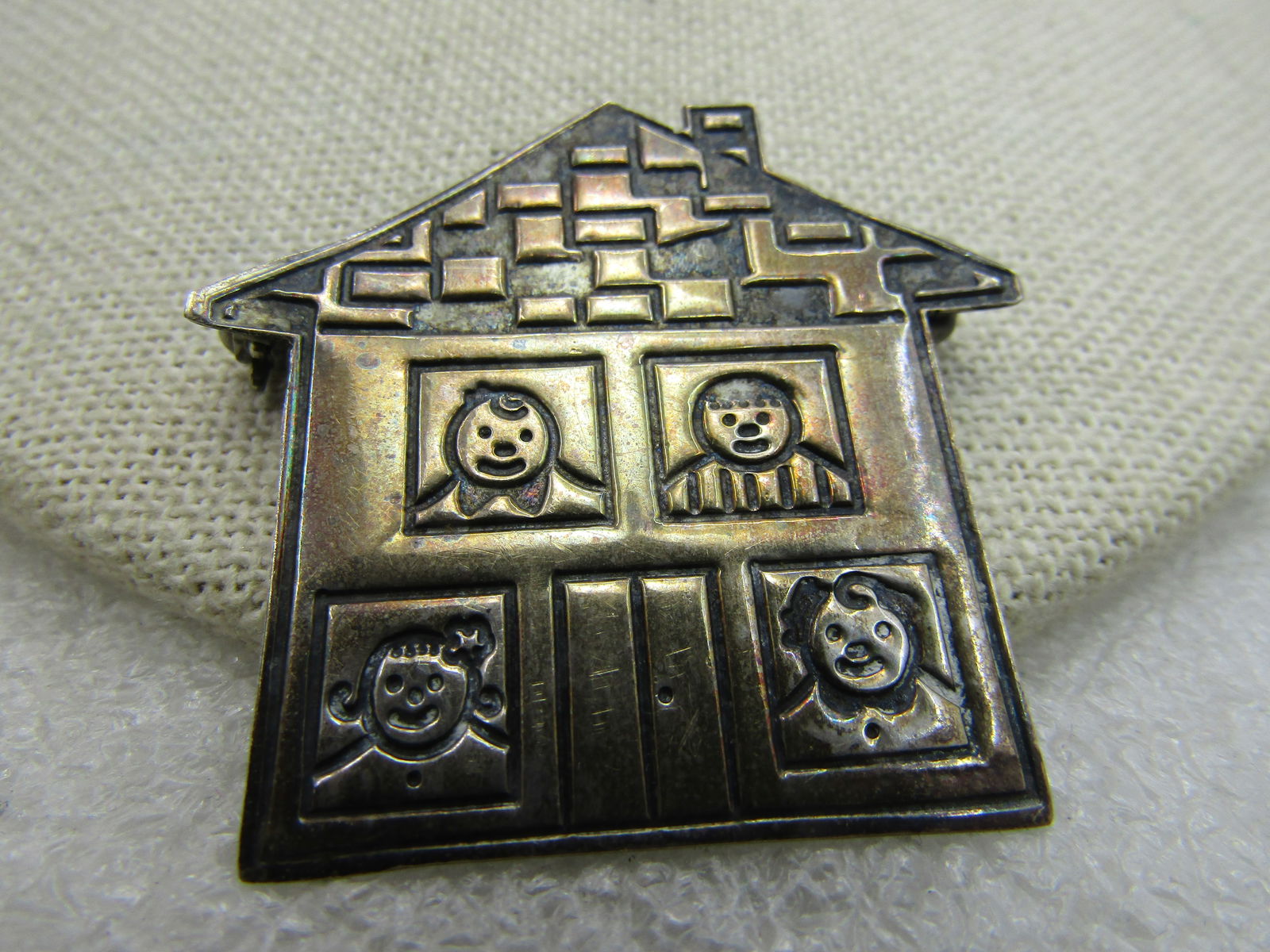 Vintage Sterling Silver House Family Brooch, Mexico, 1.5", 8.36 gr. - 4