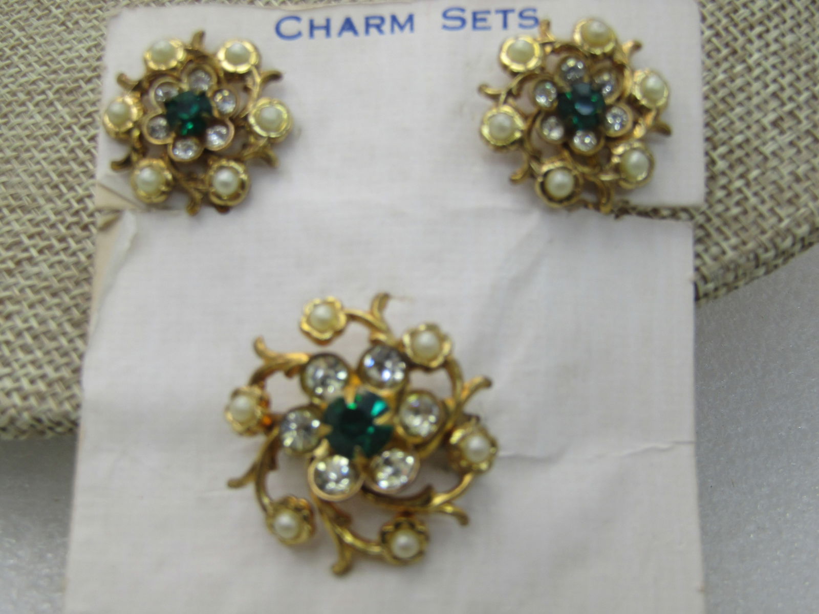 Vintage Charmcraft Brooch & Earrings Set, Screwback, Vintage New on Card - 3