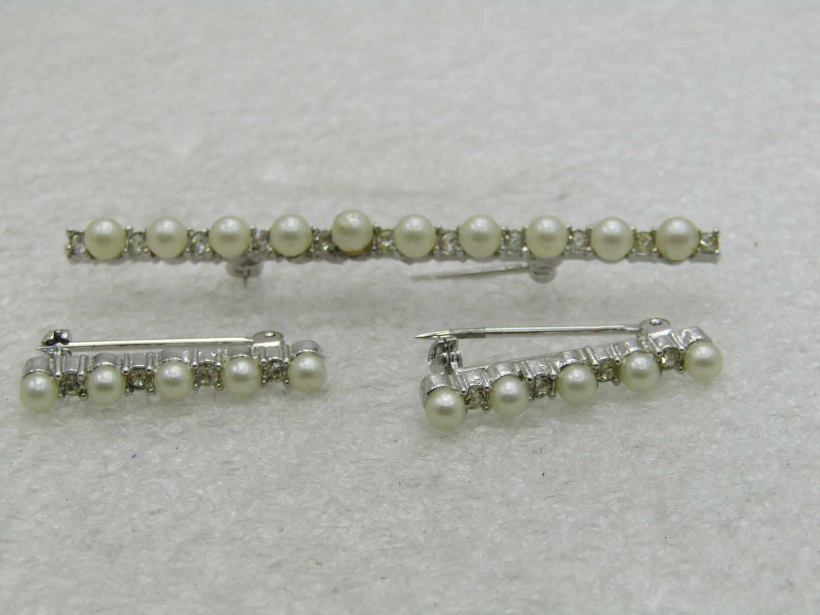 Vintage Faux Pearl Scatter Brooch Set, signed Marvella, 1960's - 3