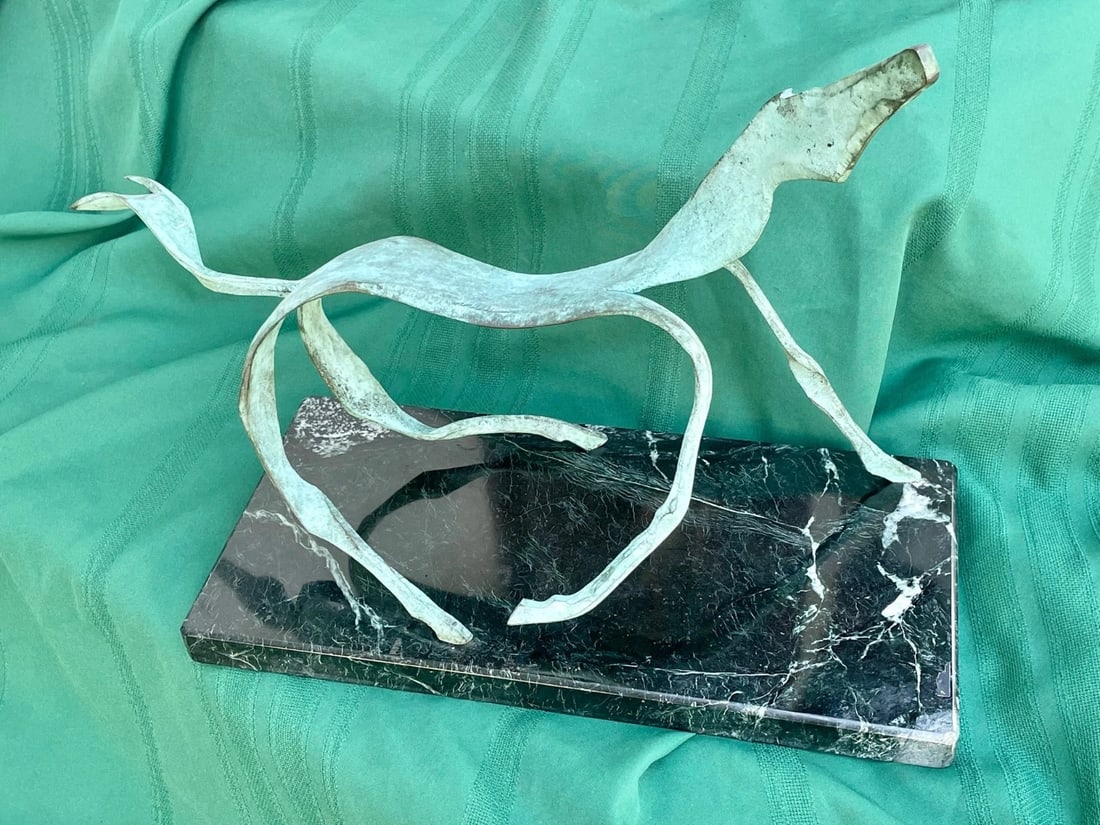 Vintage Abstract MCM Bronze Horse or Dog? Sculpture-Brutalist-Surrealist: Title:Vintage Abstract MCM Bronze Horse or Dog? Sculpture-Brutalist-Surrealist Description:Vtg Abstract Mid Century Modern Bronze Horse or Dog? Sculpture~Brutalist~Surrealist Offered fresh from a loca