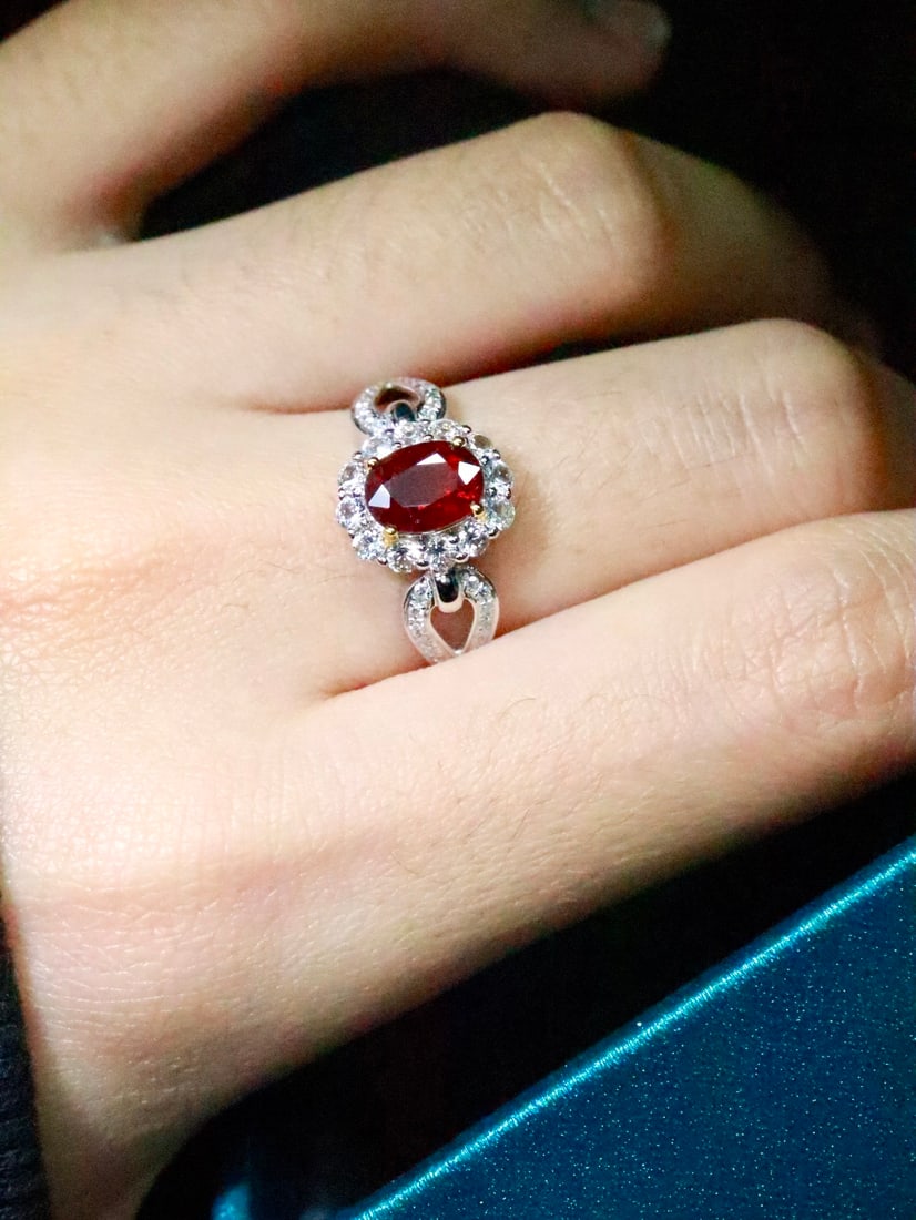 18K Gold Untreated Ruby Ring with 0.90ct Ruby, 0.128ct Diamonds, and 0.48ct White & Blue Sapphires - 6