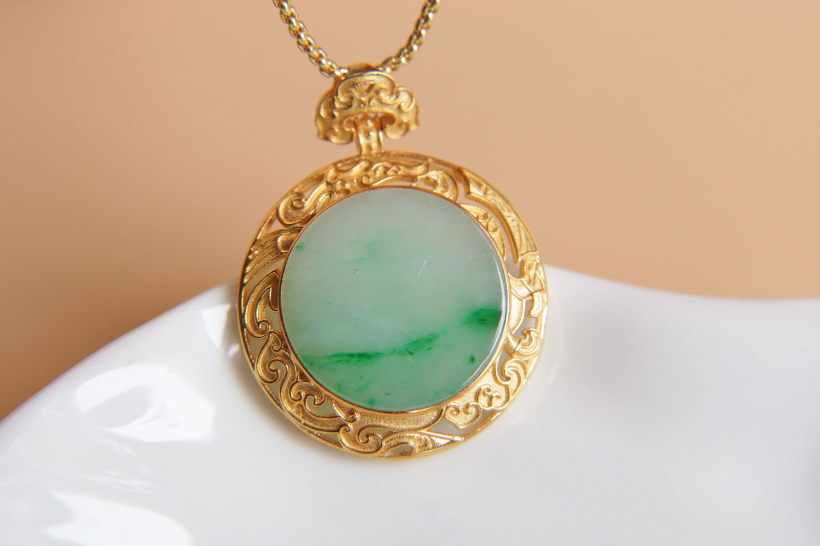 18K Gold Natural Jadeite Round Pendant with Green Hues - 8