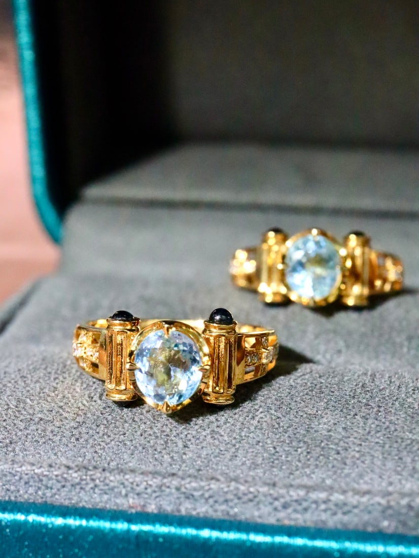 18K Gold Aquamarine Ring with 1.05ct Aquamarine, 0.062ct Diamonds, and 0.28ct Blue Sapphires - 3