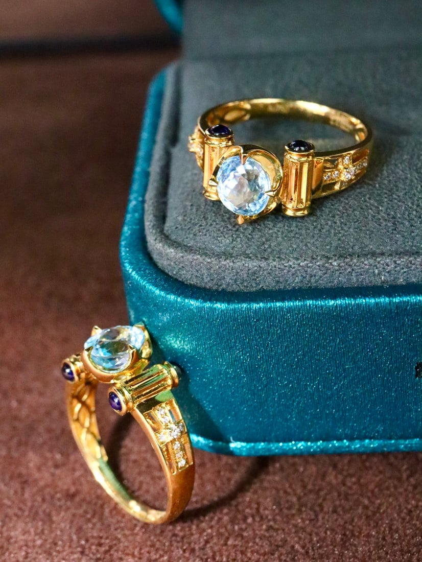 18K Gold Aquamarine Ring with 1.05ct Aquamarine, 0.062ct Diamonds, and 0.28ct Blue Sapphires - 6