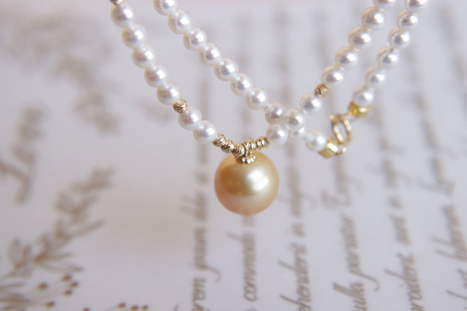 18K Gold Natural Aurora Freshwater Pearl Necklace with South Sea Golden Pearl Pendant - 8