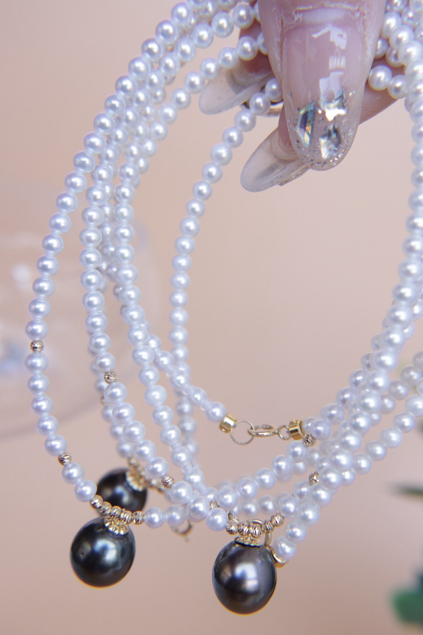 18K Gold Natural Aurora Freshwater Rice Pearl Necklace with Tahitian Pearl Pendant - 9